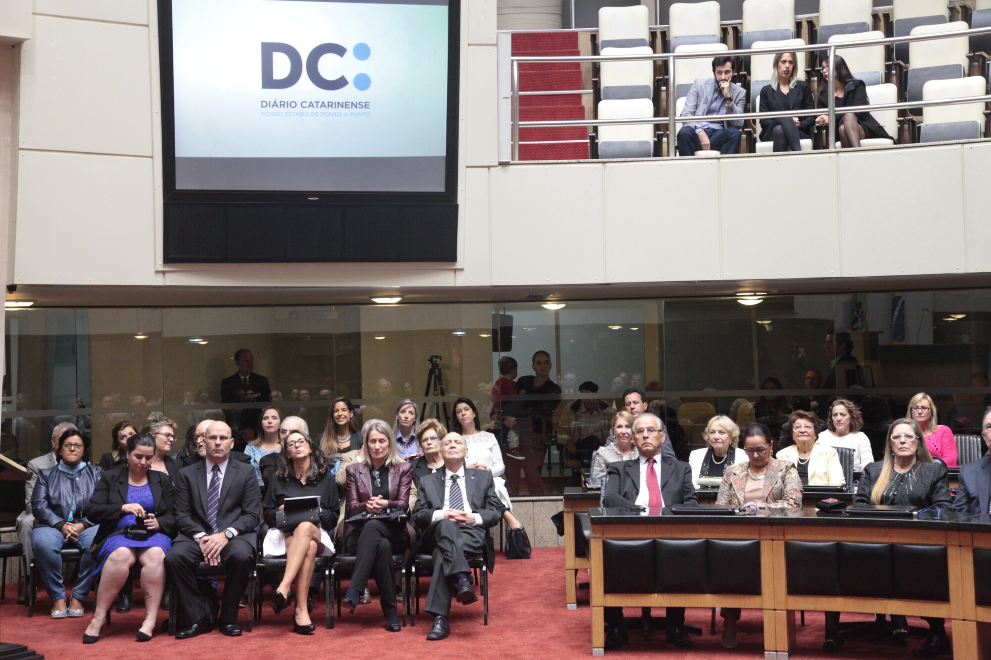 Legislativo celebra 30 anos do DC, “jornal que nasceu surpreendendo”