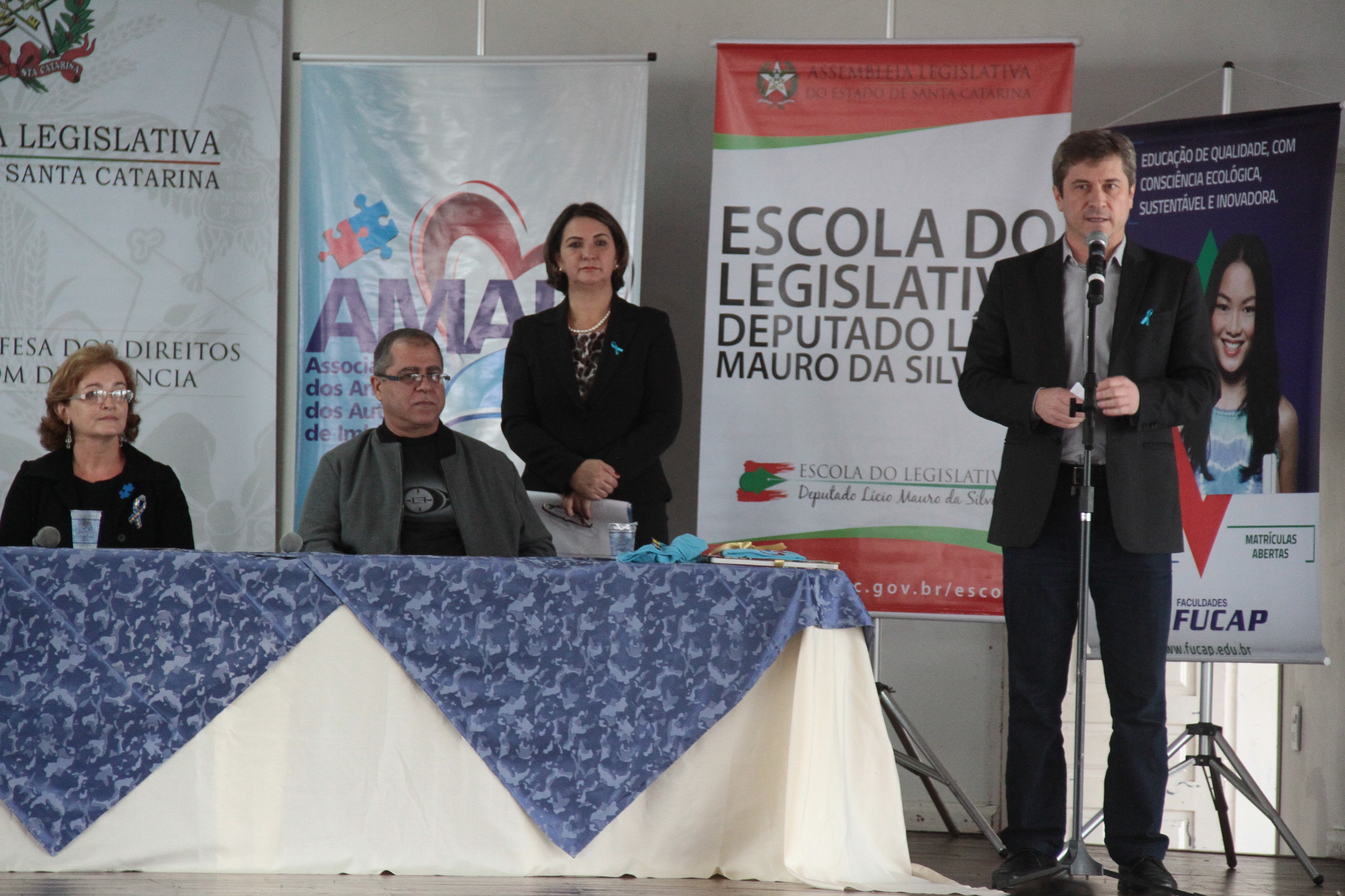 Autismo e os Desafios da Educação Inclusiva