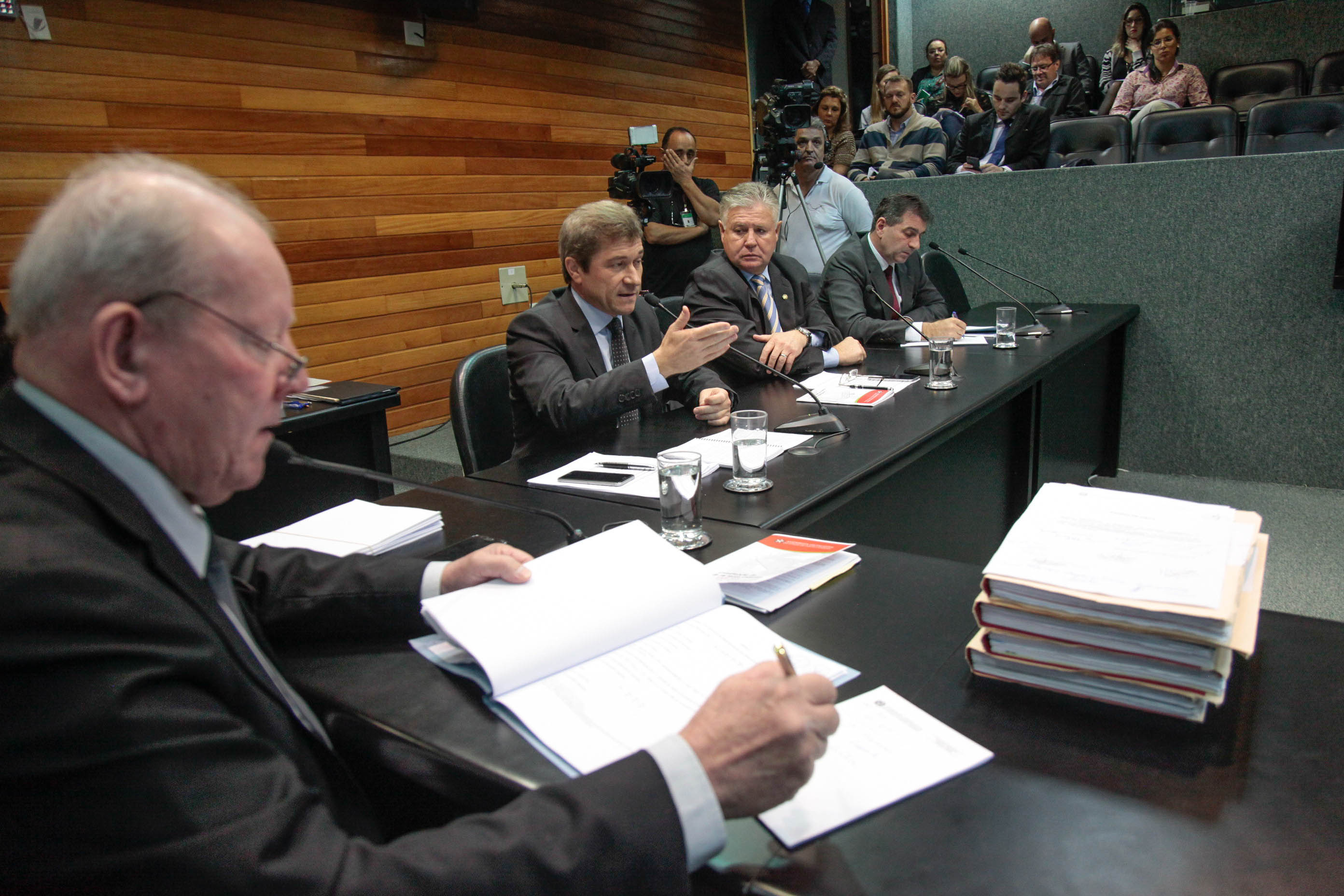 Comissão de Constituição e Justiça