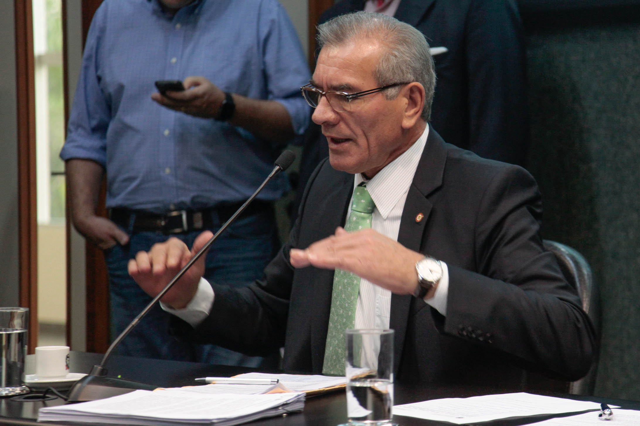 Deputado Mauro de Nadal (PMDB)veck (PP) em Comissão de Constituição e Justiça