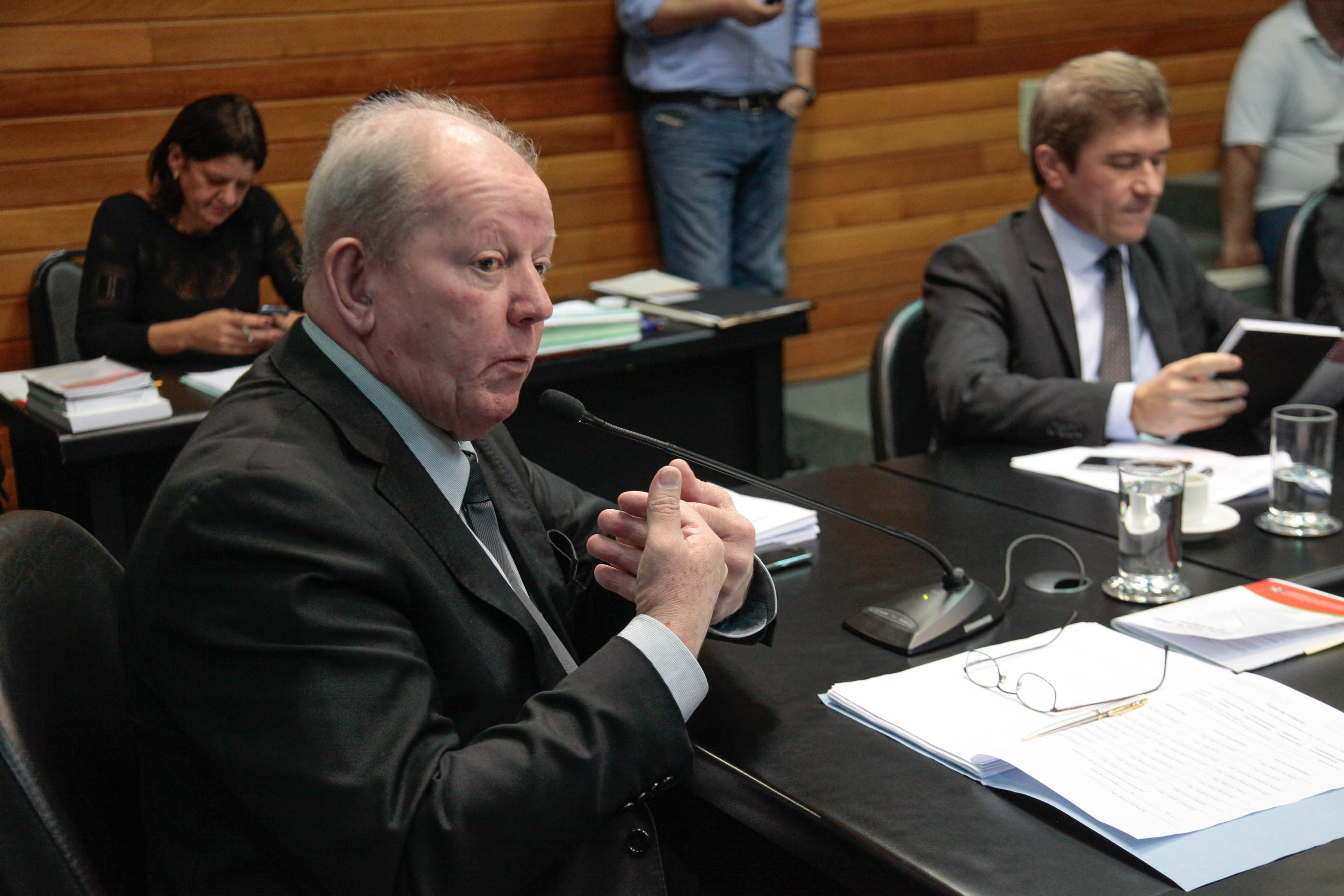 Deputado Marcos Vieira (PSDB) em Comissão de Constituição e Justiça