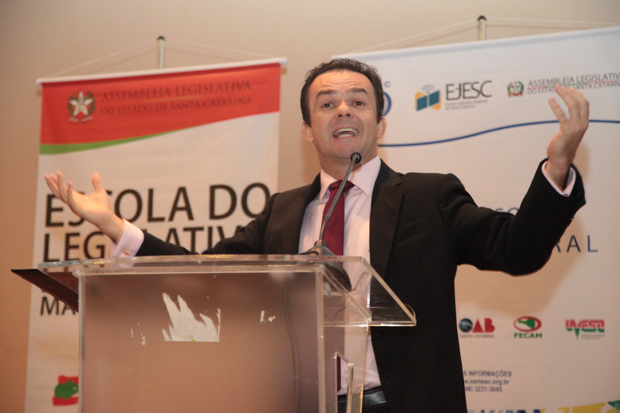 Walber Agra, professor da UFPE e procurador do Estado de Pernambuco