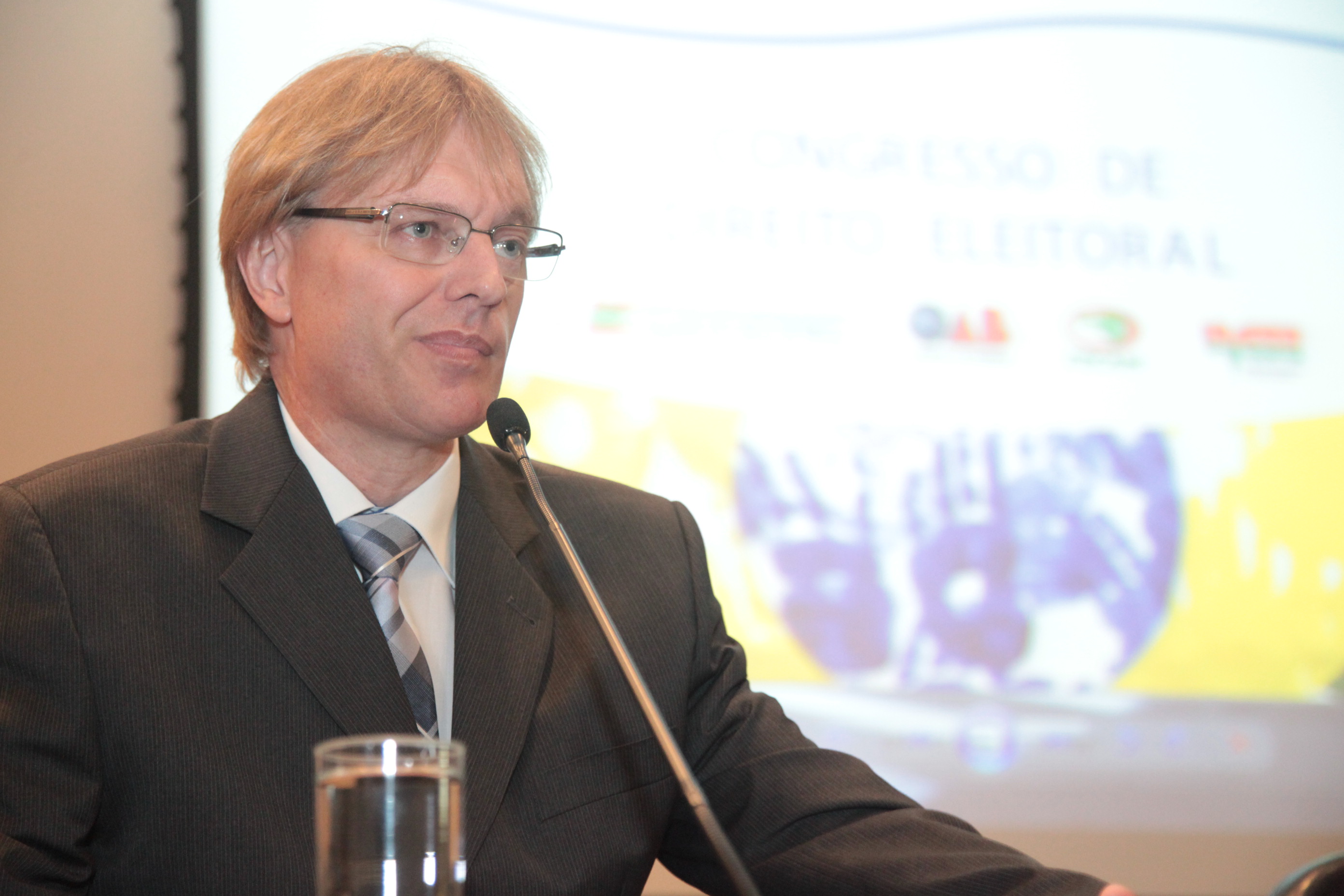 Congresso de Direito Eleitoral.