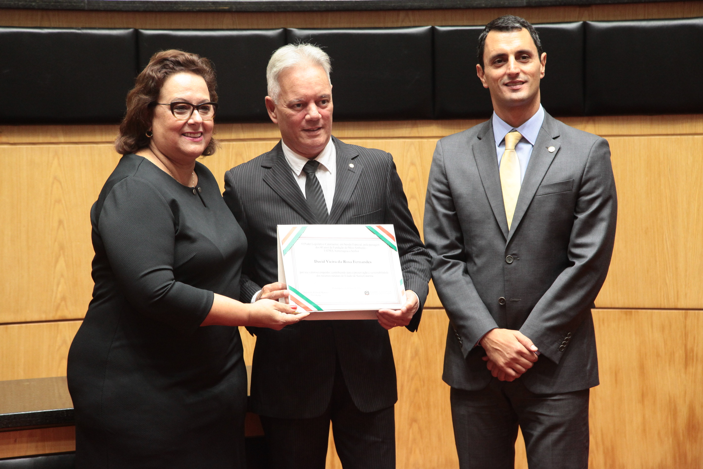 Sessão Especial em homenagem à Fundação do Meio Ambiente - FATMA pela passagem das suas quatro décadas de atividade e lançamento do livro FATMA 40 anos - Patrimônio dos Catarinenses.