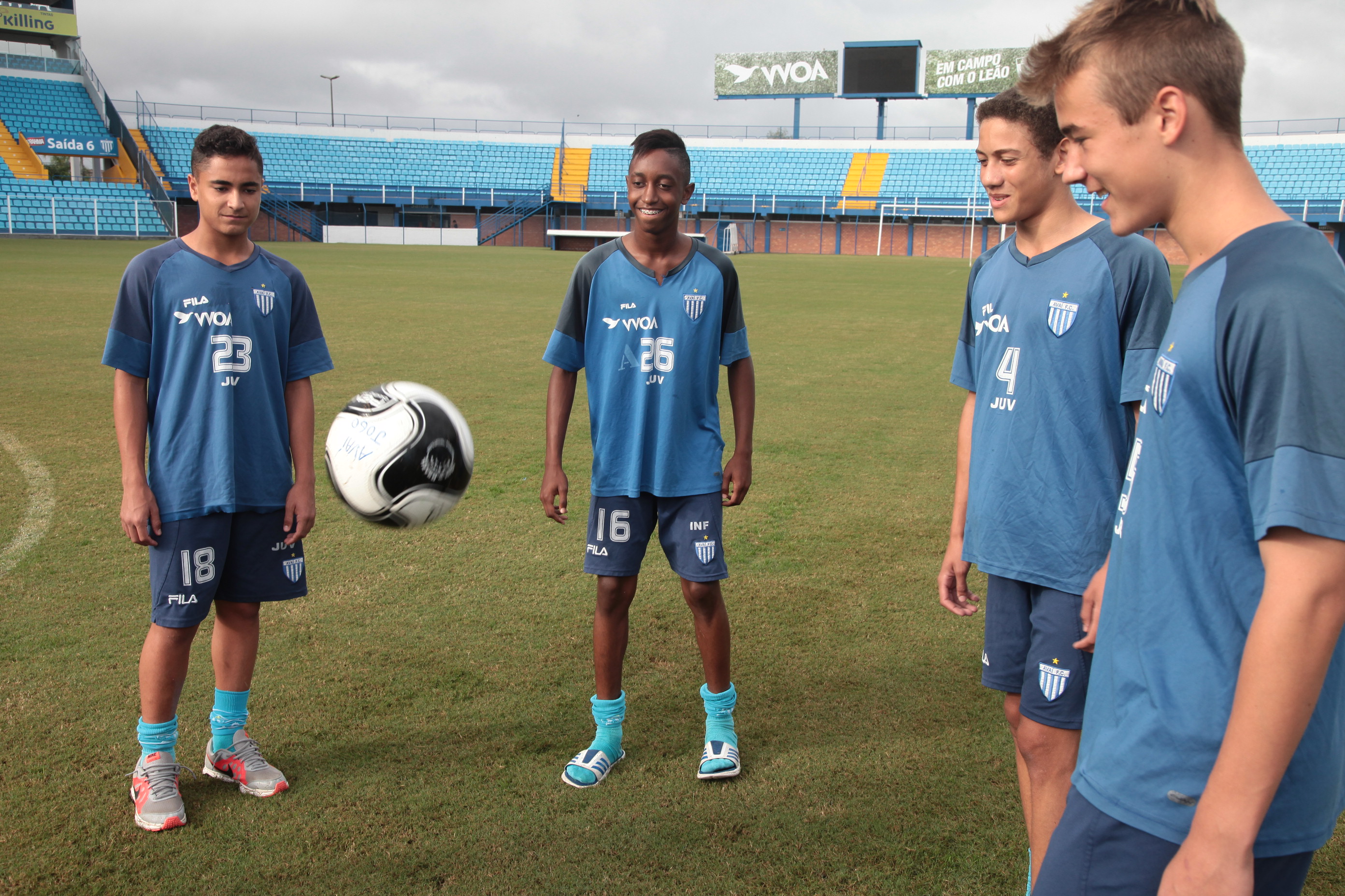 Projeto de Lei visa responsabilizar clubes de futebol pela frequência escolar dos atletas