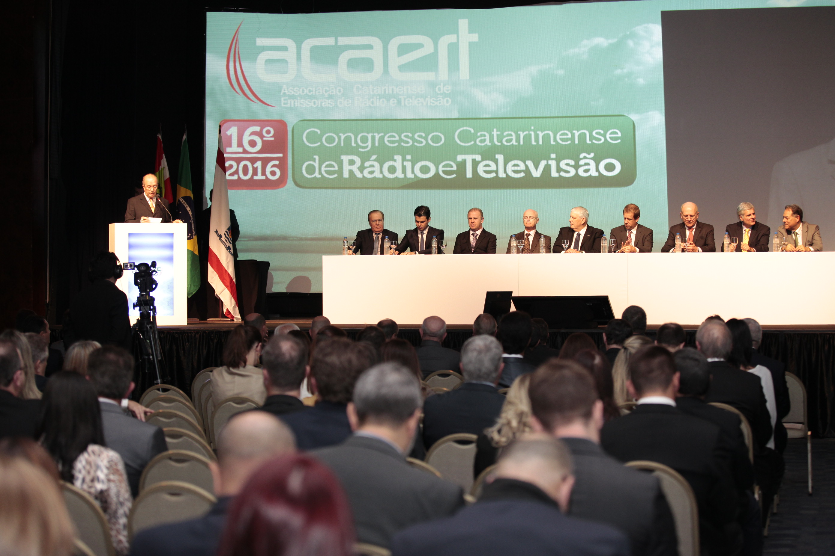 Congresso Catarinense de Rádio e Televisão.