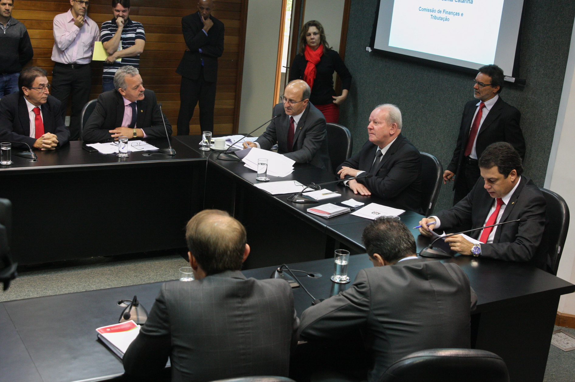 Comissão de Finanças e Tributação.