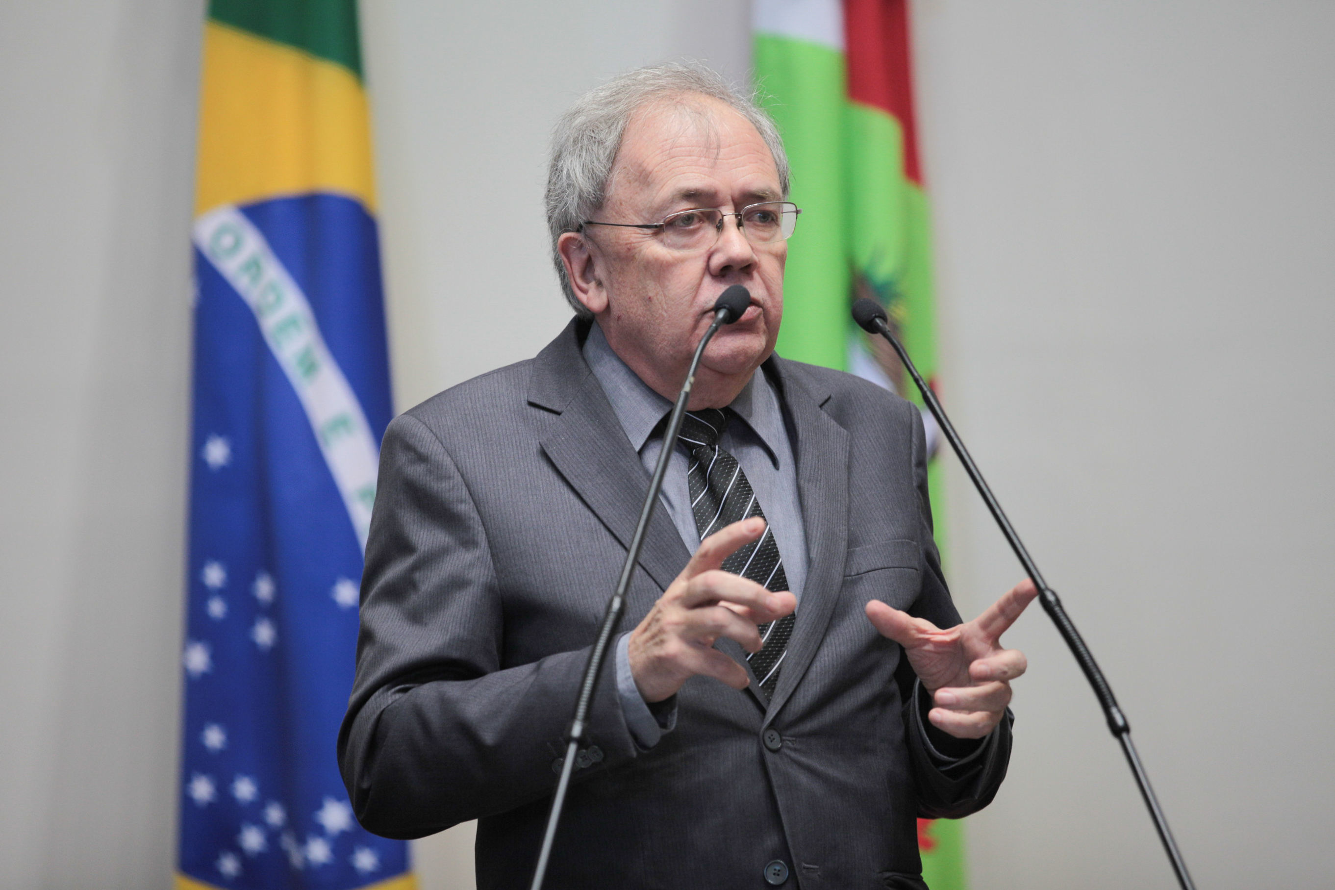 Sessão Ordinária. Deputado Fernando Coruja (PMDB)