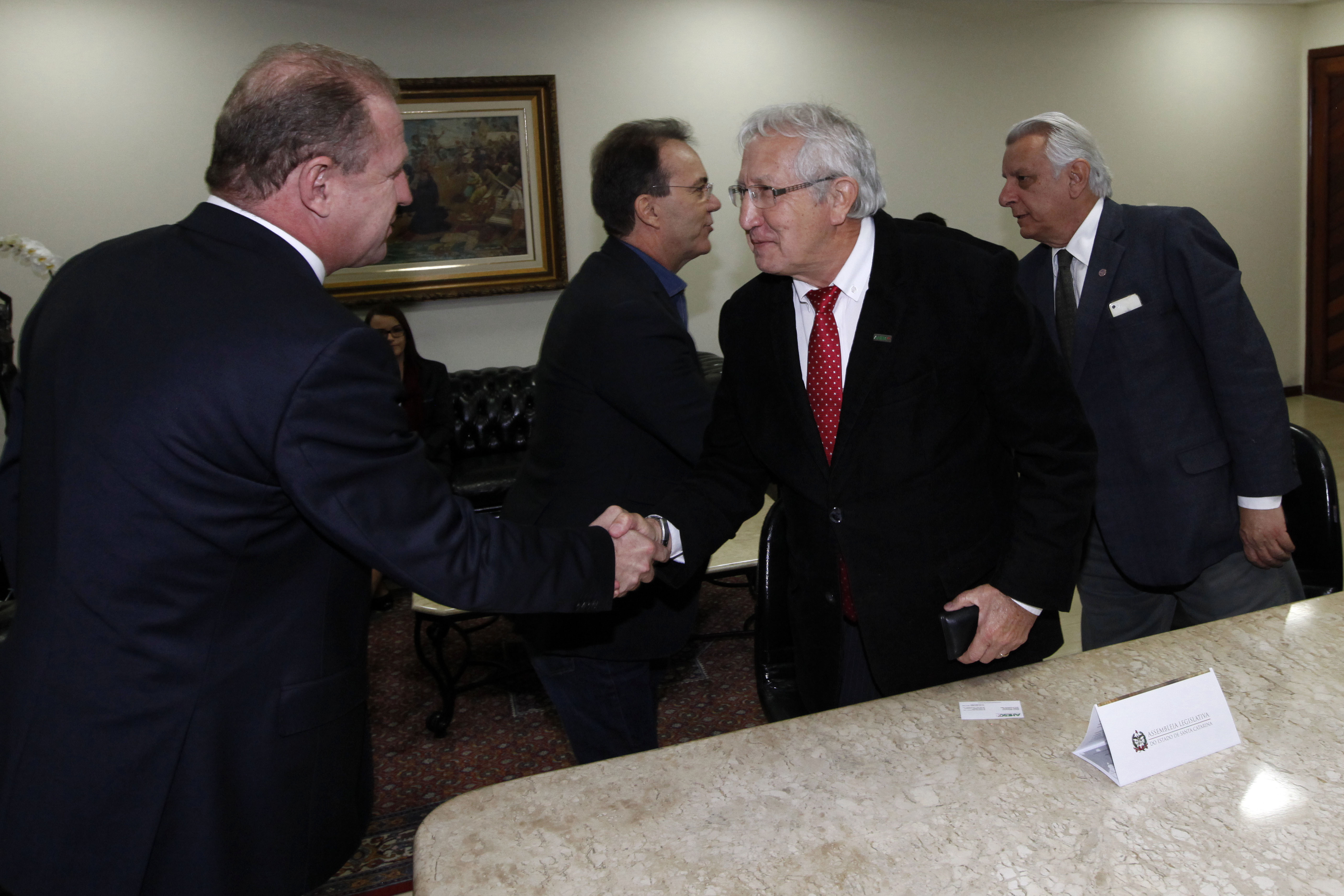 Presidente da Assembleia Legislativa Gelson Merisio esteve reunido nesta manhã com diretores dos hospitais filantrópicos de Santa Catarina para discutir sobre a crise das instituições de saúde.