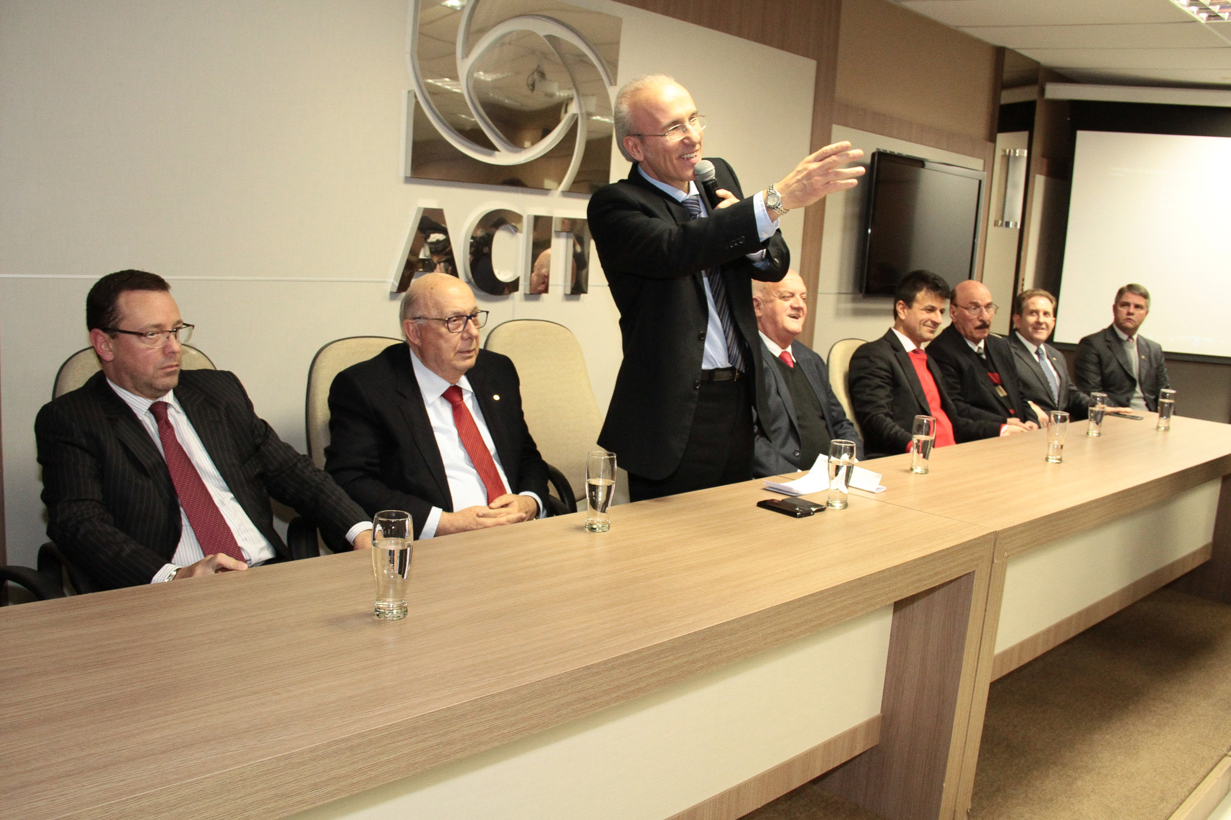 Ato Parlamentar Solene em comemoração aos 146 anos de Emancipação Política e Administração do Município de Tubarão.