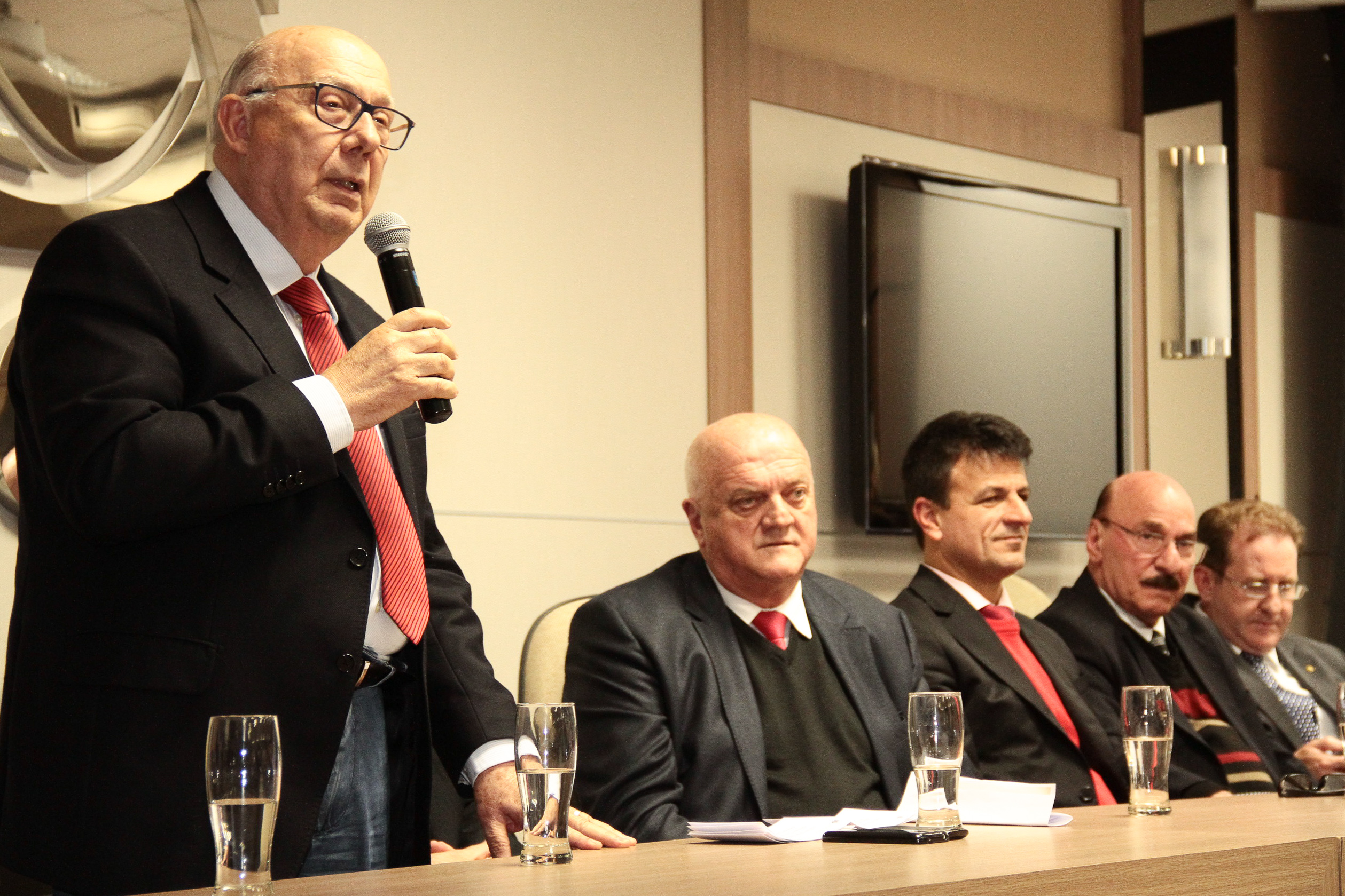 Ato Parlamentar Solene em comemoração aos 146 anos de Emancipação Política e Administração do Município de Tubarão.