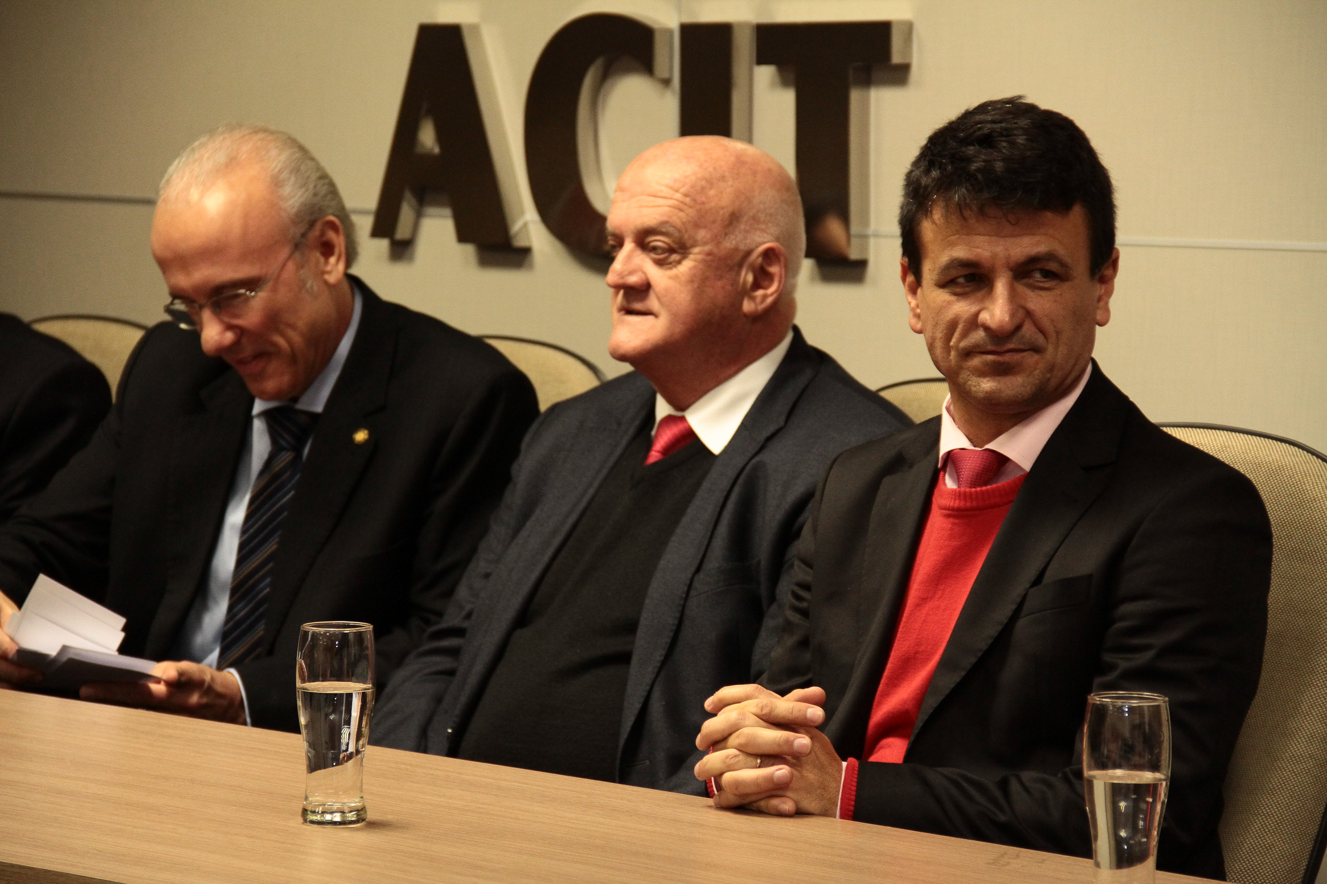 Ato Parlamentar Solene em comemoração aos 146 anos de Emancipação Política e Administração do Município de Tubarão.