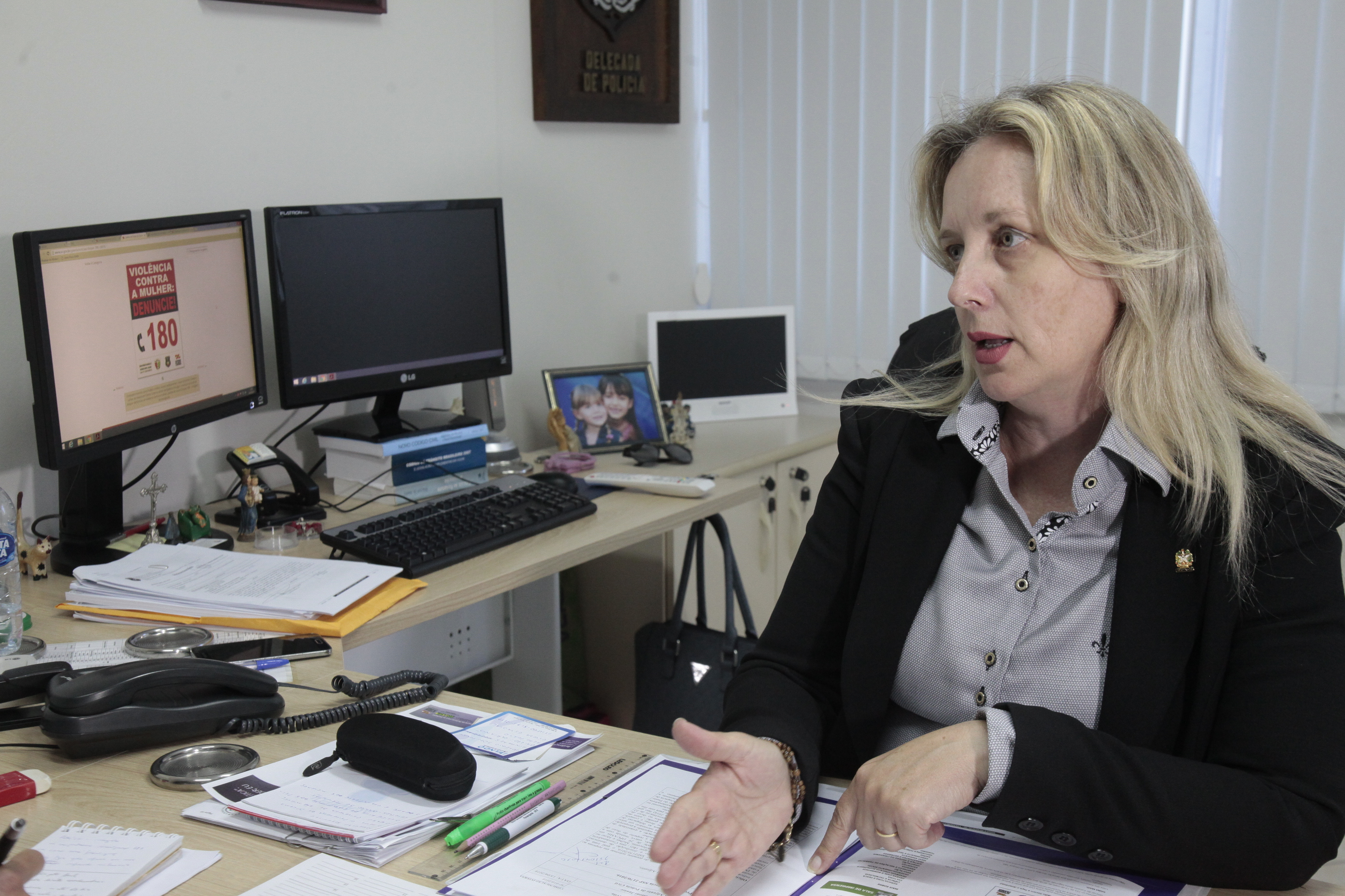 Entrevista com a Delegada Patrícia Maria Zimmermann sobre o Decreto Disque 180.