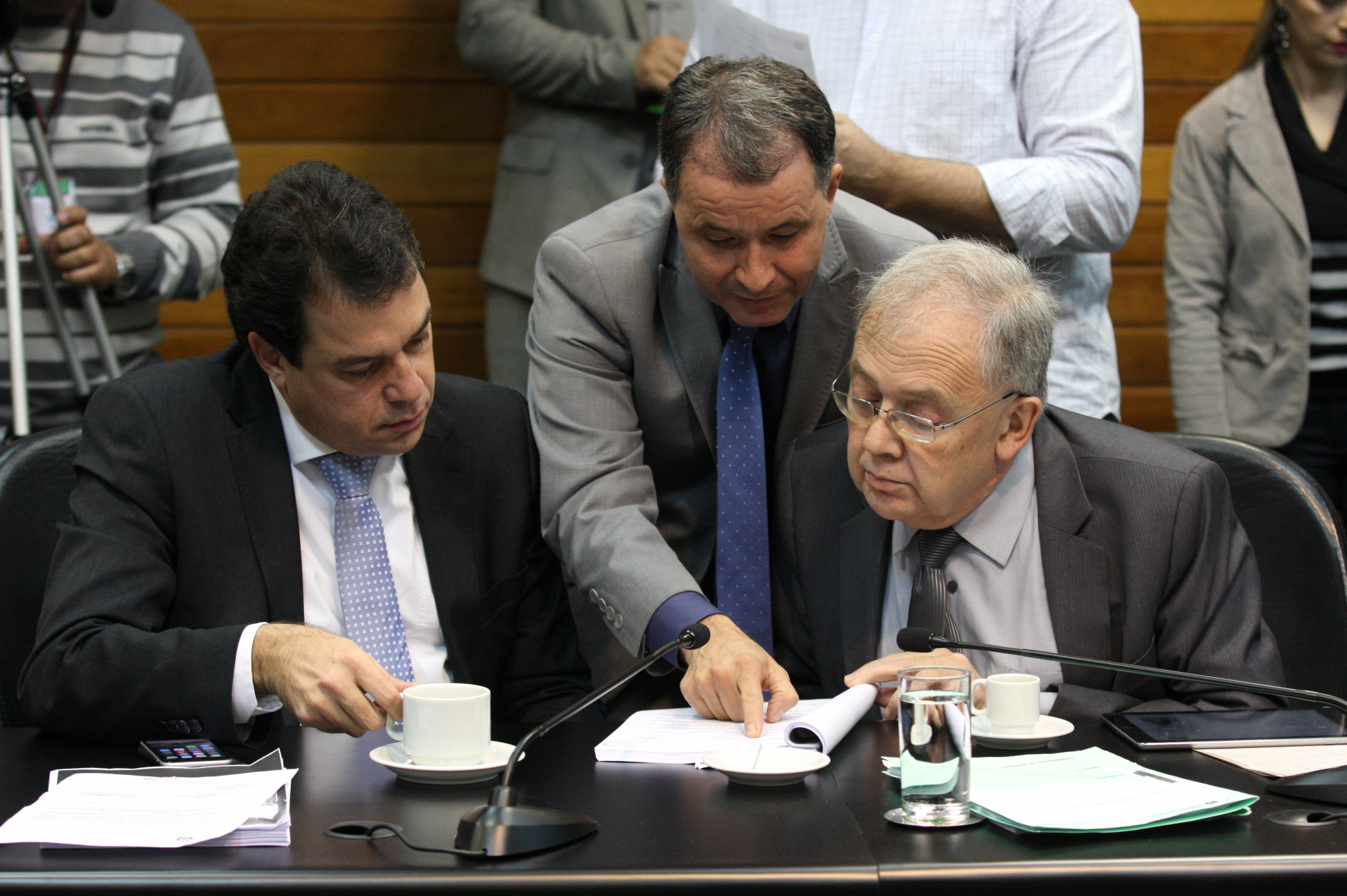 Comissão Simultânea Finanças e Trabalho