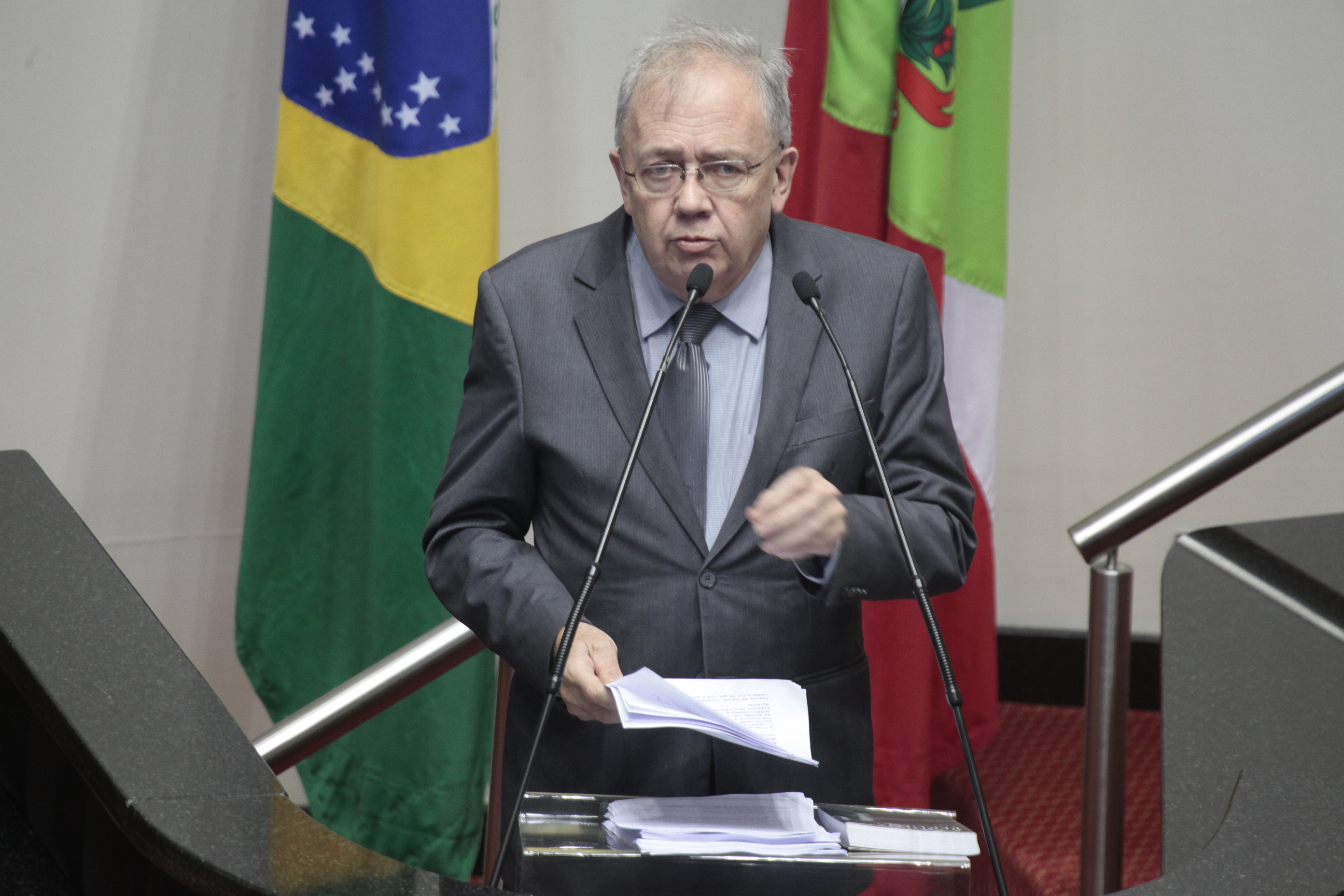 Sessão Ordinária. Deputado Fernando Coruja (PMDB).  Foto: Miriam Zomer/ Agência AL
