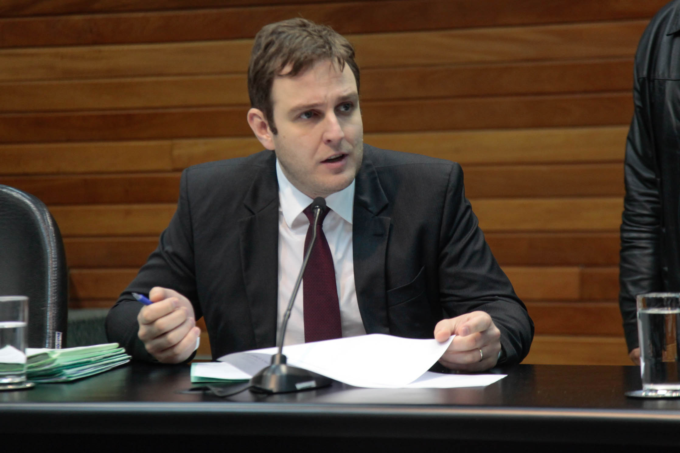 Deputado Ricardo Guidi (PSD) em Comissão de Constituição e Justiça