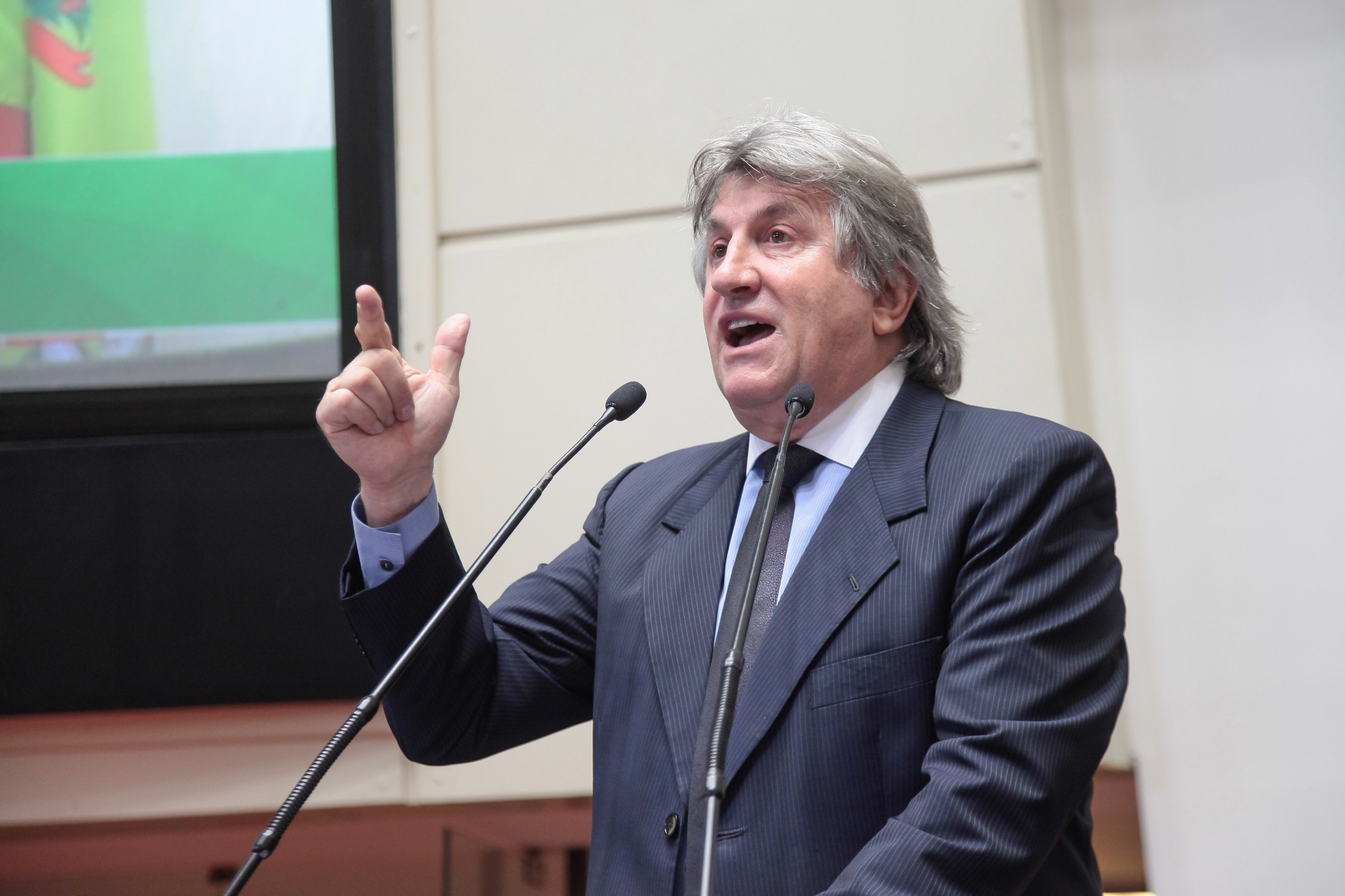 Deputado Leonel Pavan (PSDB) em Sessão Ordinária