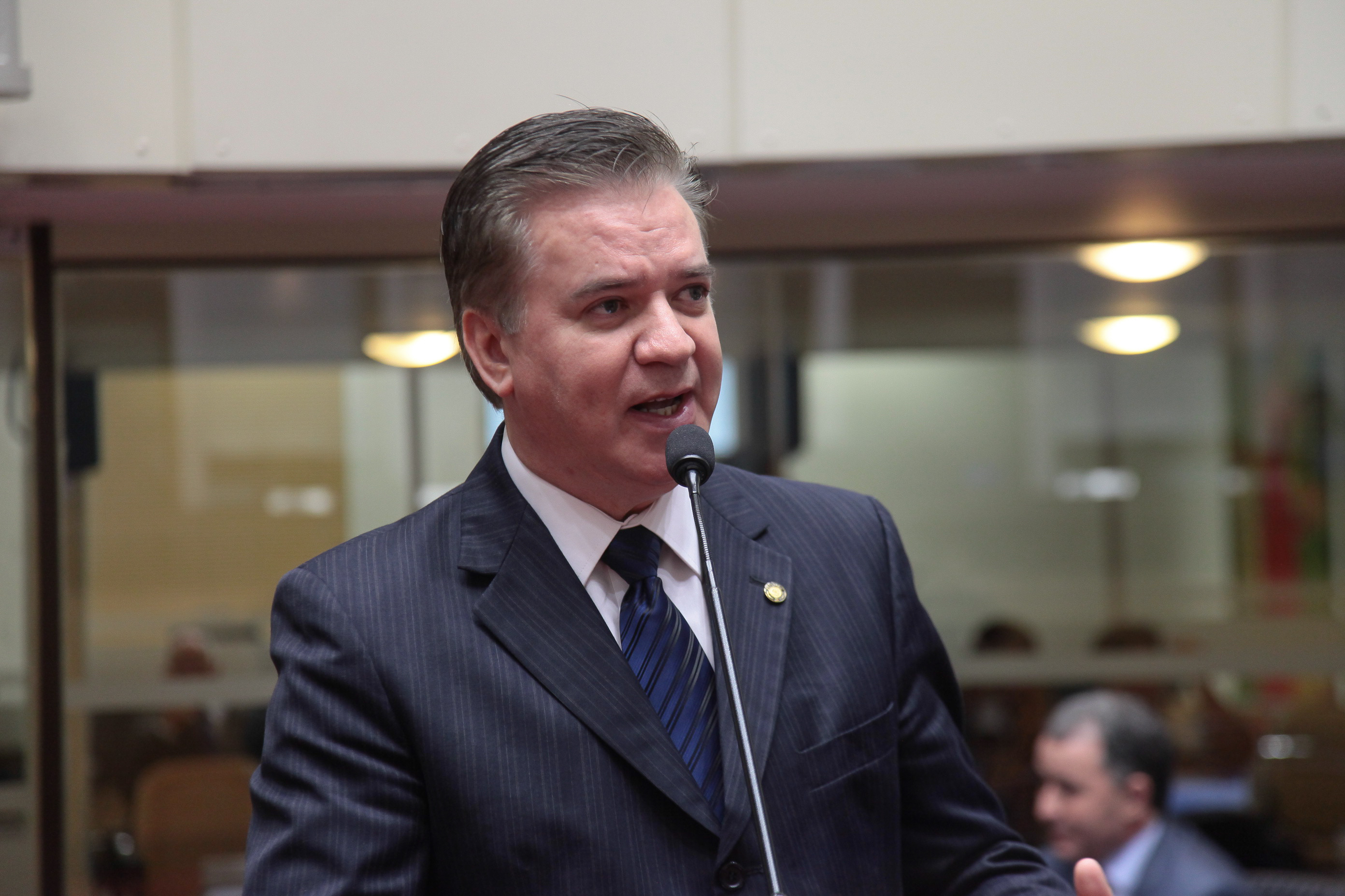 Deputado César Valduga (PCdoB)	em Sessão Ordinária