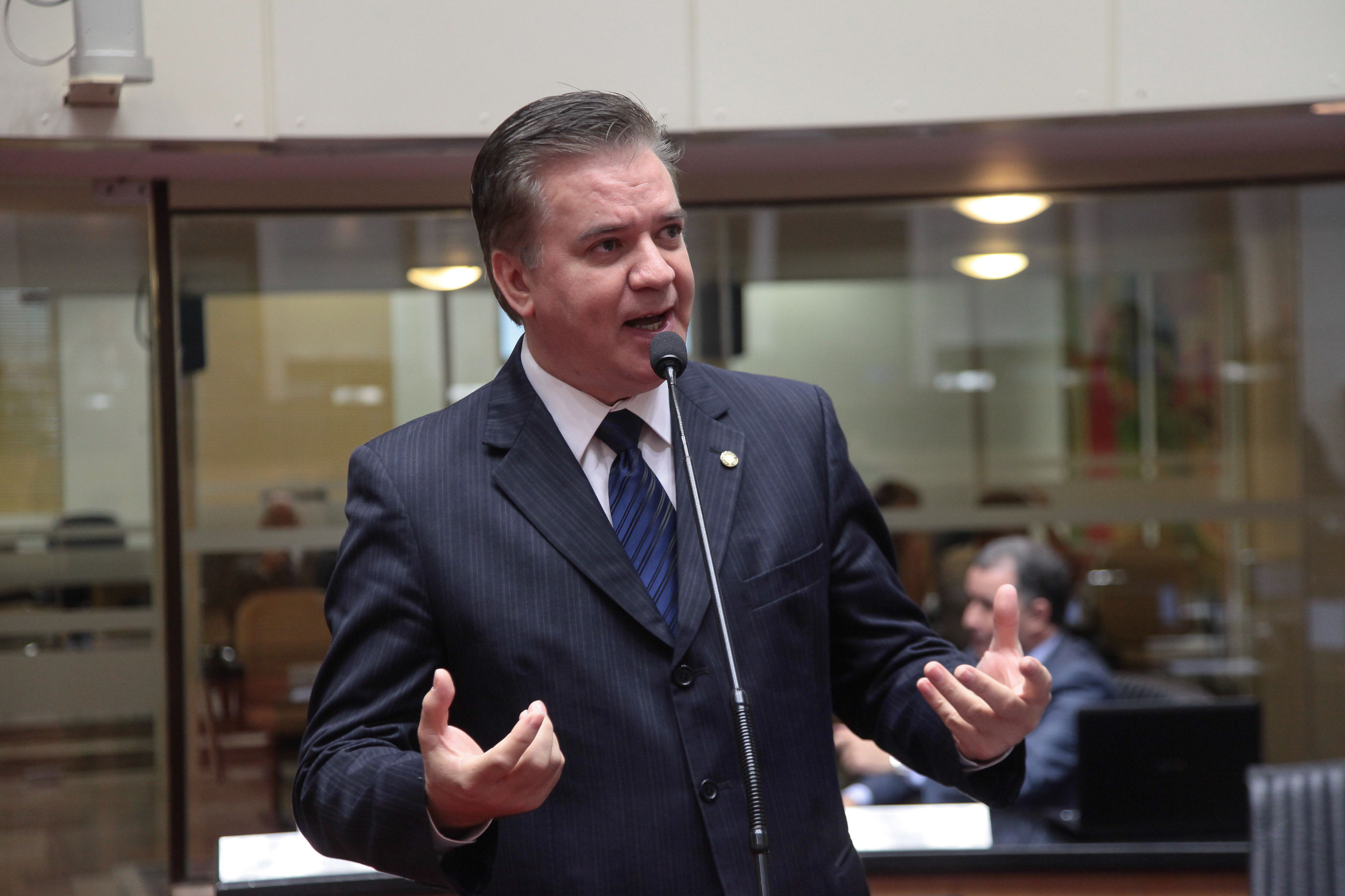 Deputado César Valduga (PCdoB)	em Sessão Ordinária