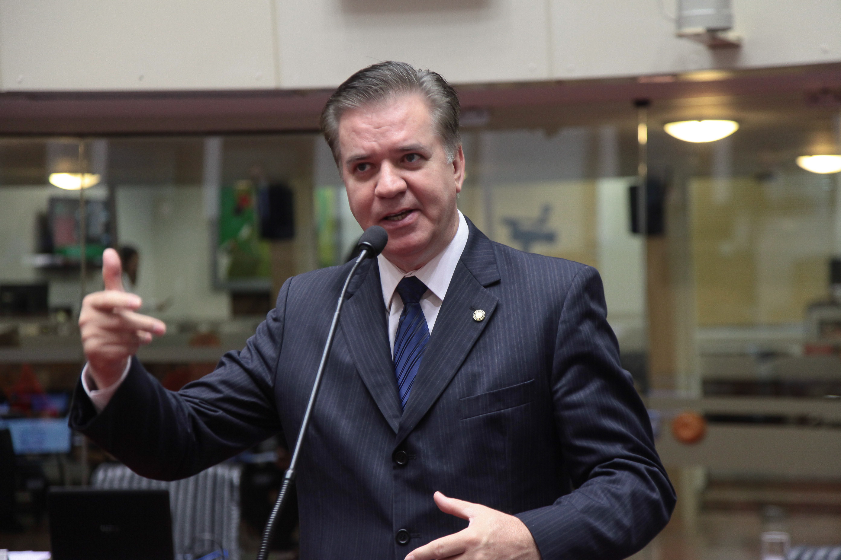 Deputado César Valduga (PCdoB)	em Sessão Ordinária