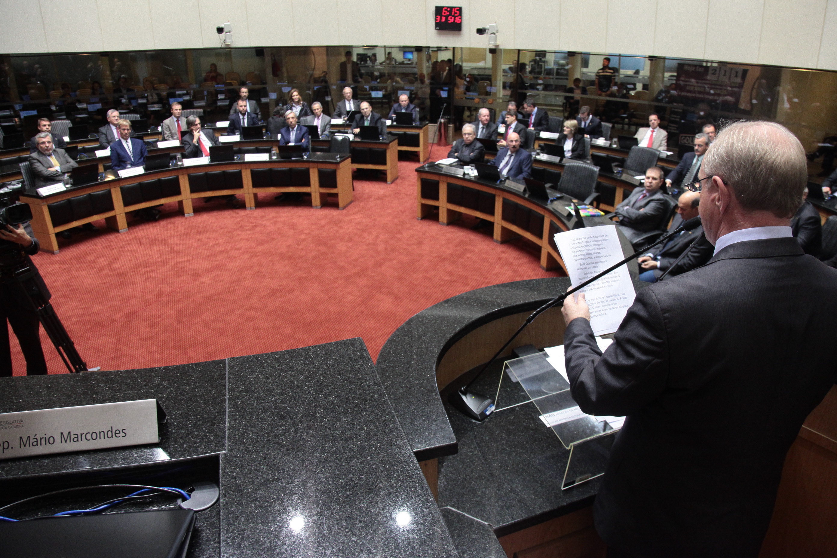 Comitiva da União Europeia visita Parlamento catarinense. Foto: Eduardo Guedes de Oliveira