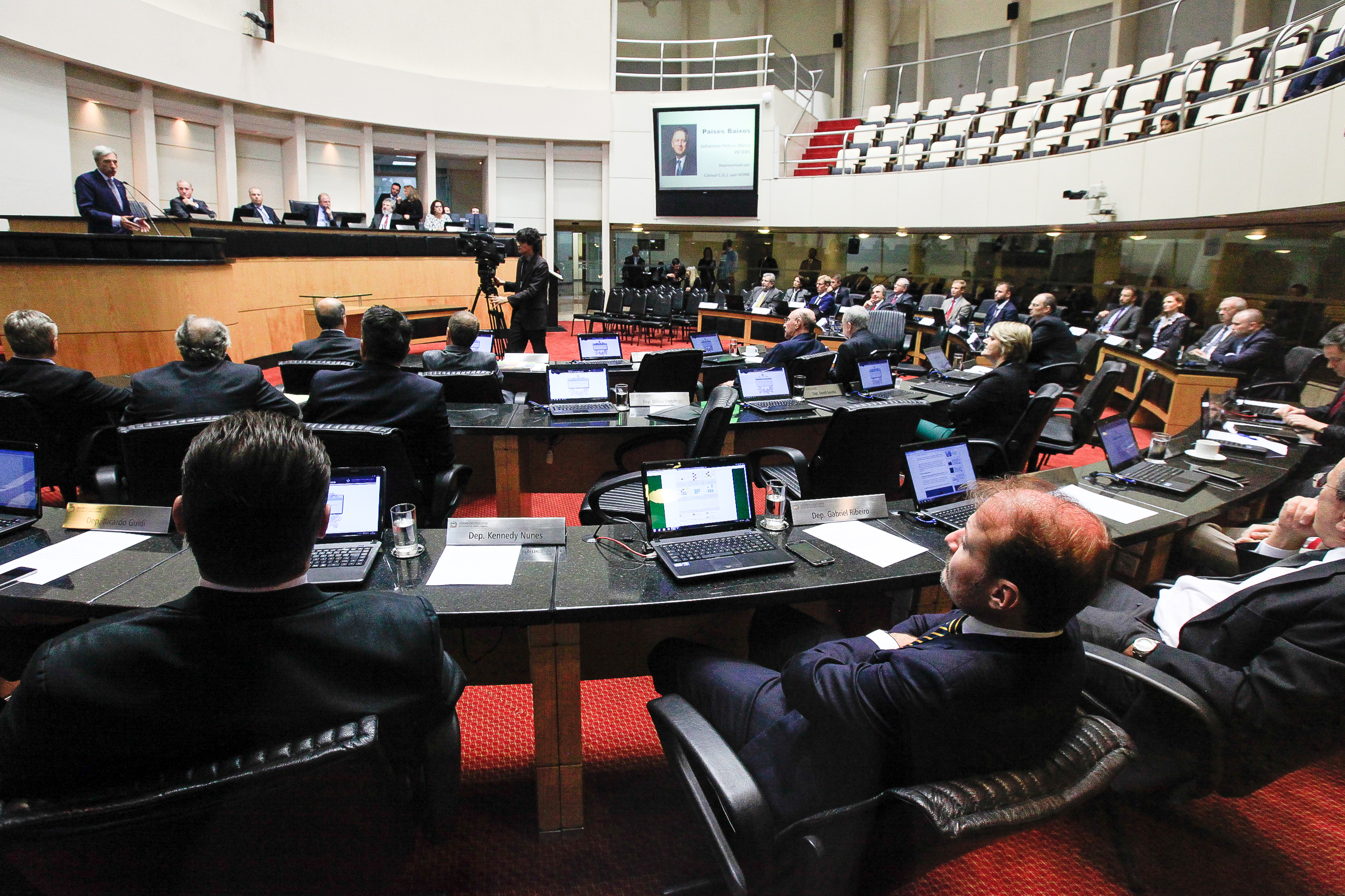 Comitiva da União Europeia visita Parlamento catarinense.