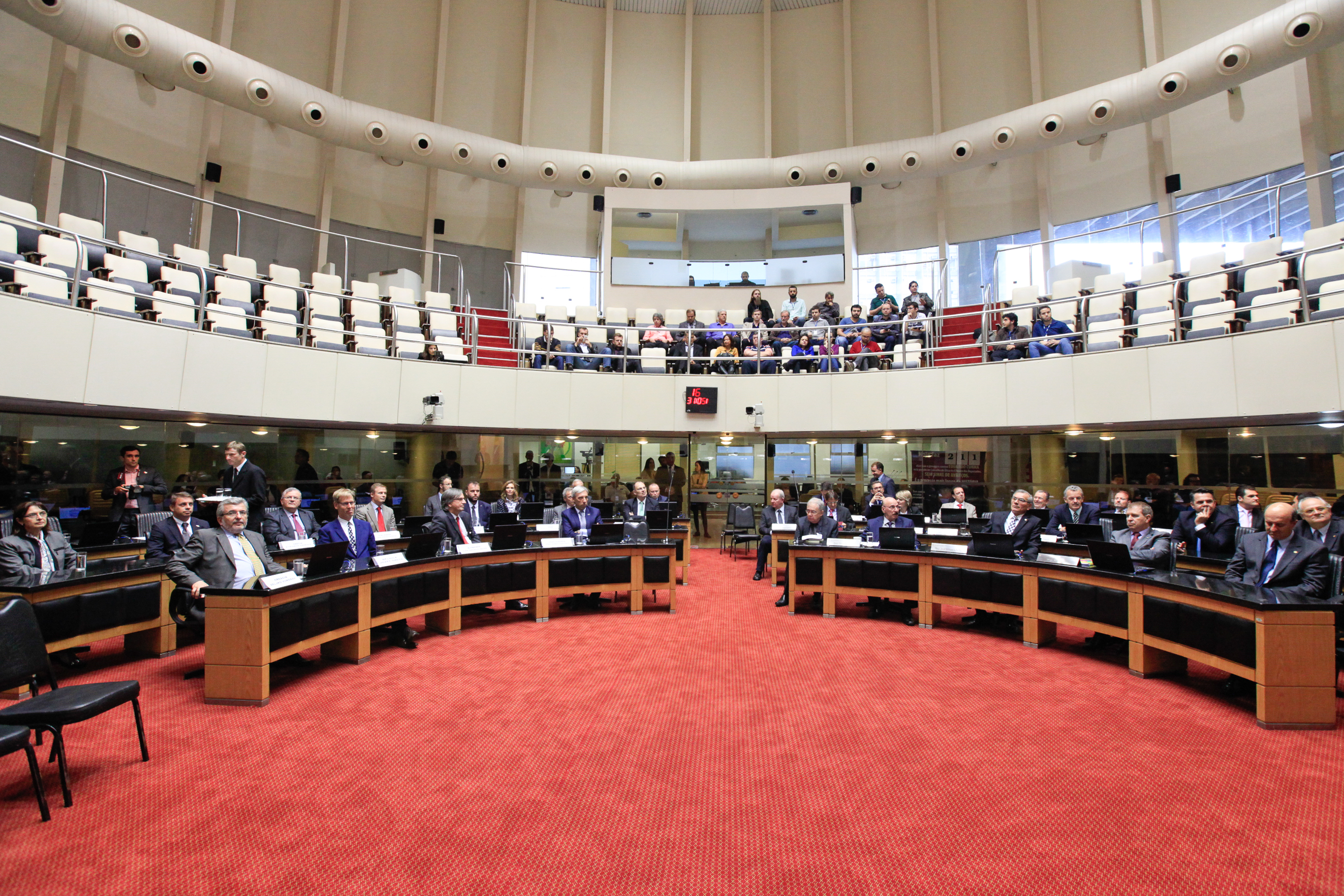 Comitiva da União Europeia visita Parlamento catarinense.