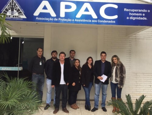 Deputado Rodrigo Minotto conhece funcionamento das APACs