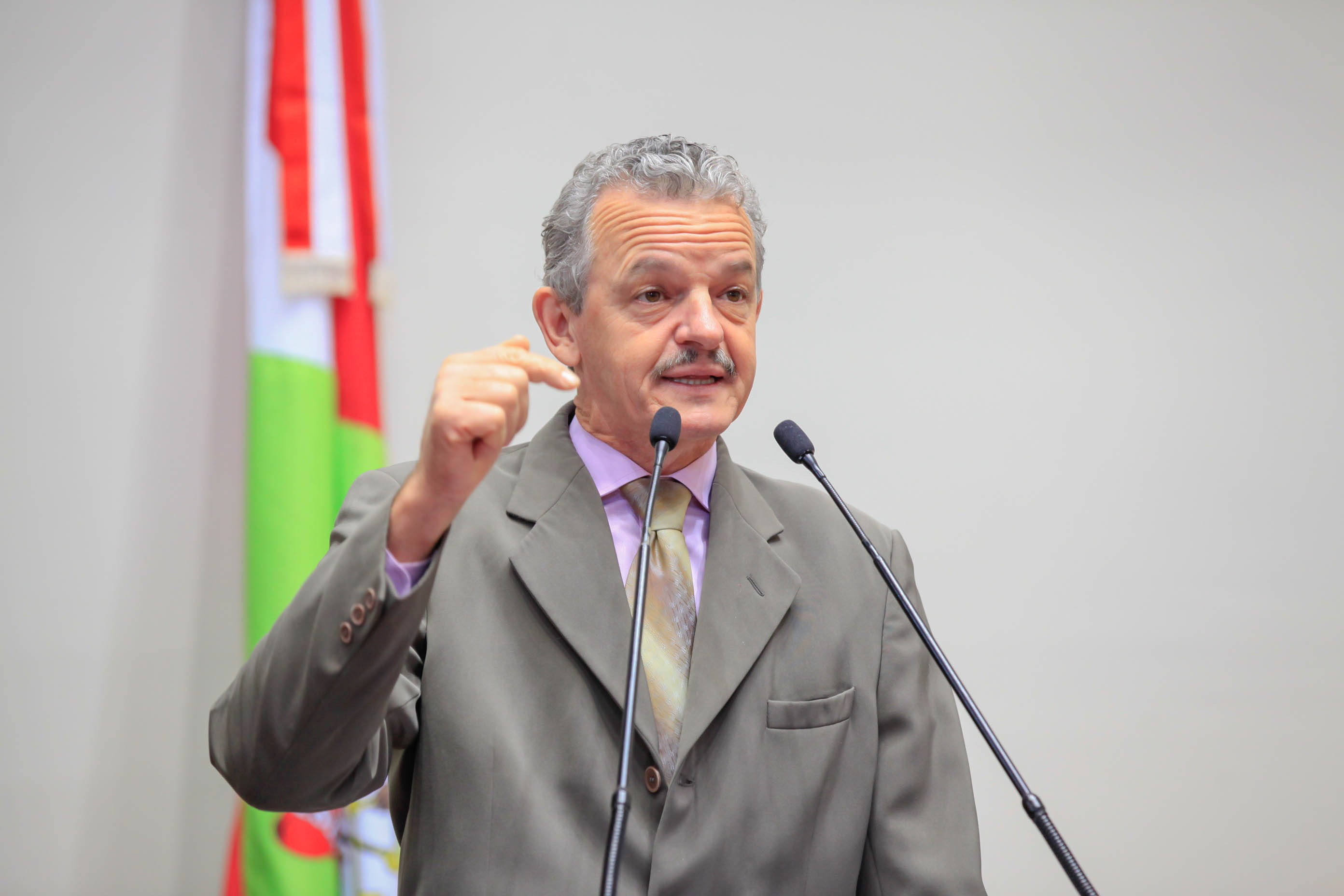 Deputado Dirceu Dresch (PT) em Sessão Ordinária