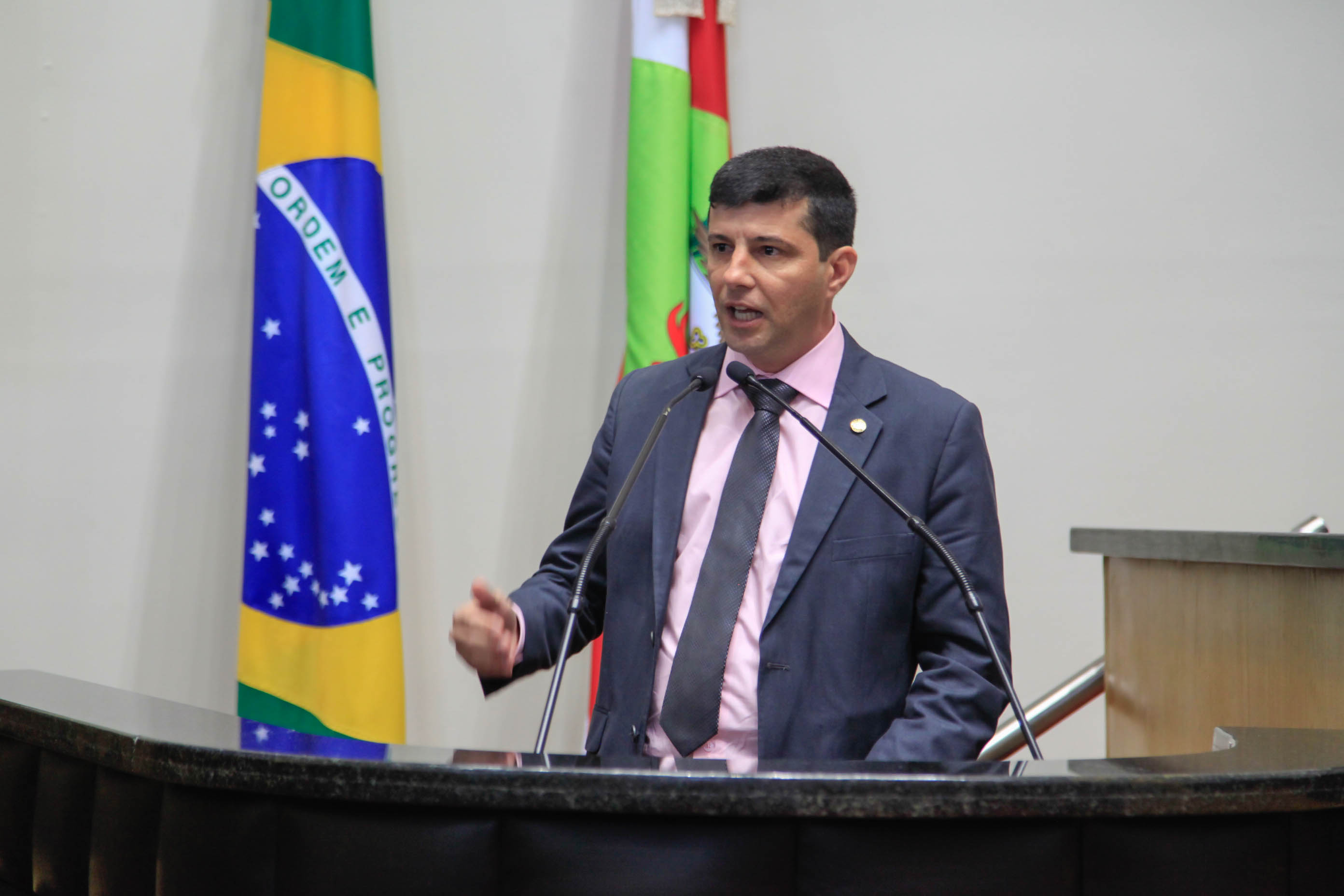 Deputado Fabio Flôr (PP) em Sessão Ordinária
