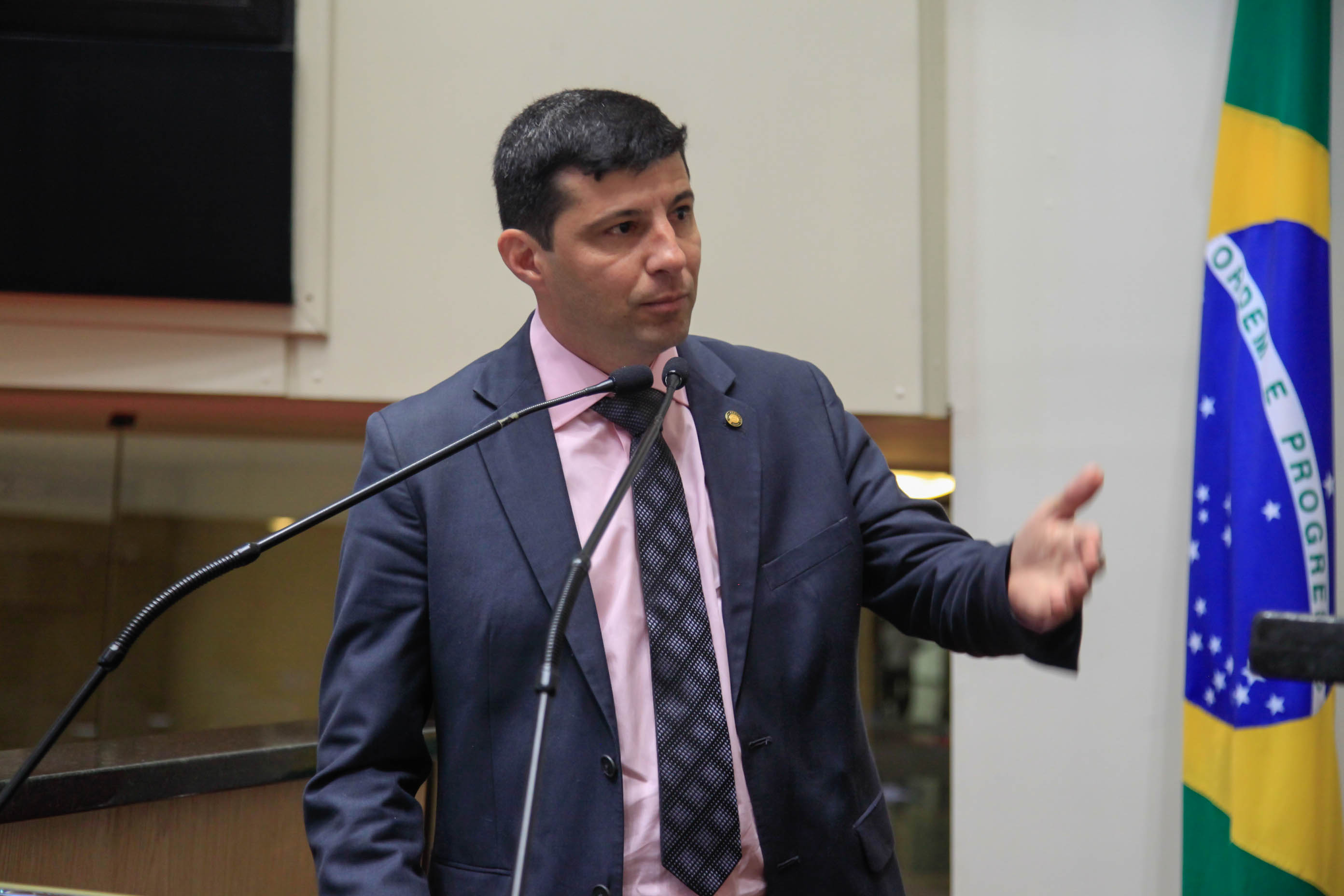 Deputado Fabio Flôr (PP) em Sessão Ordinária