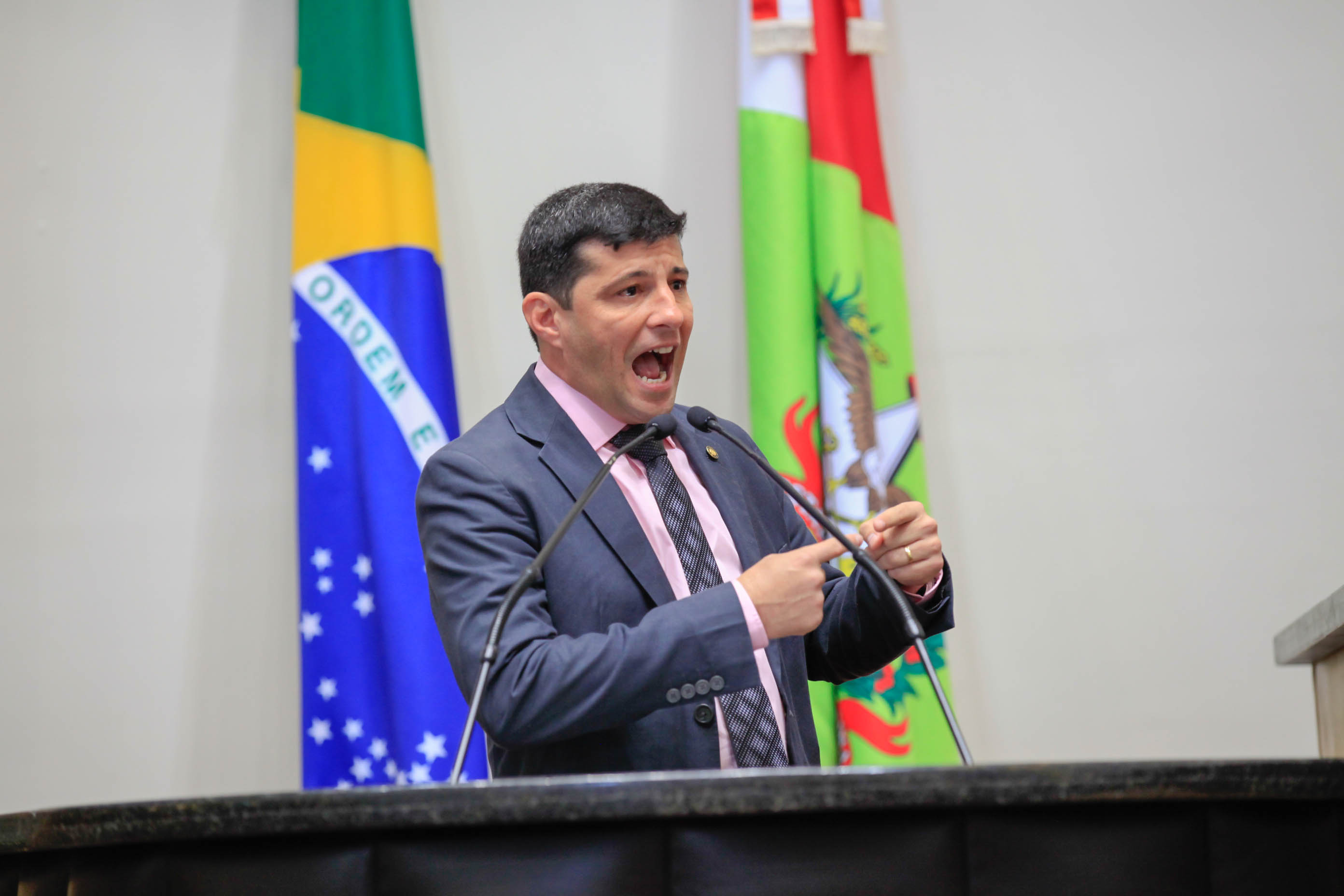 Deputado Fabio Flôr (PP) em Sessão Ordinária