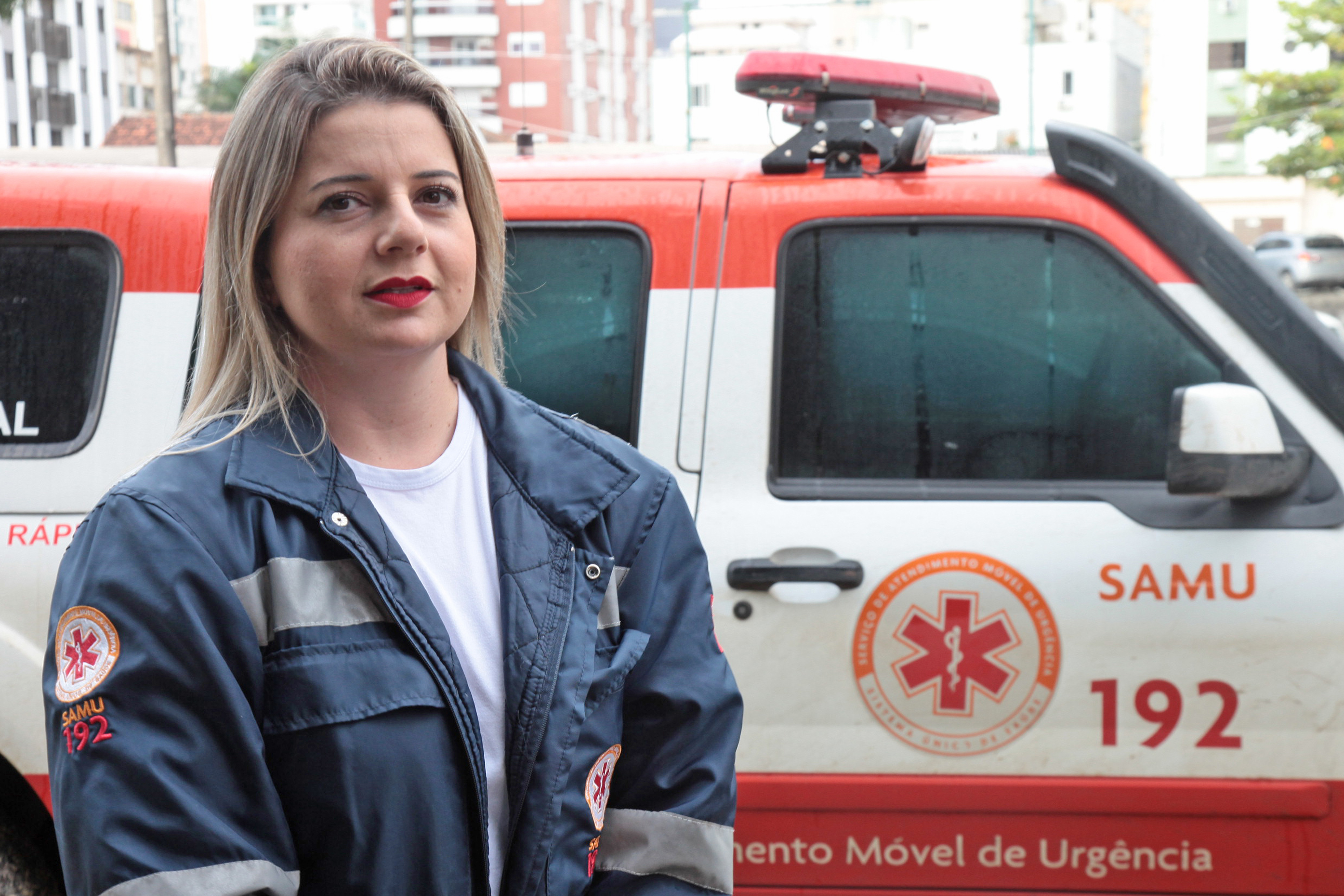 Ângela Reis. Central de Atendimento do Samu, Bombeiros e PM