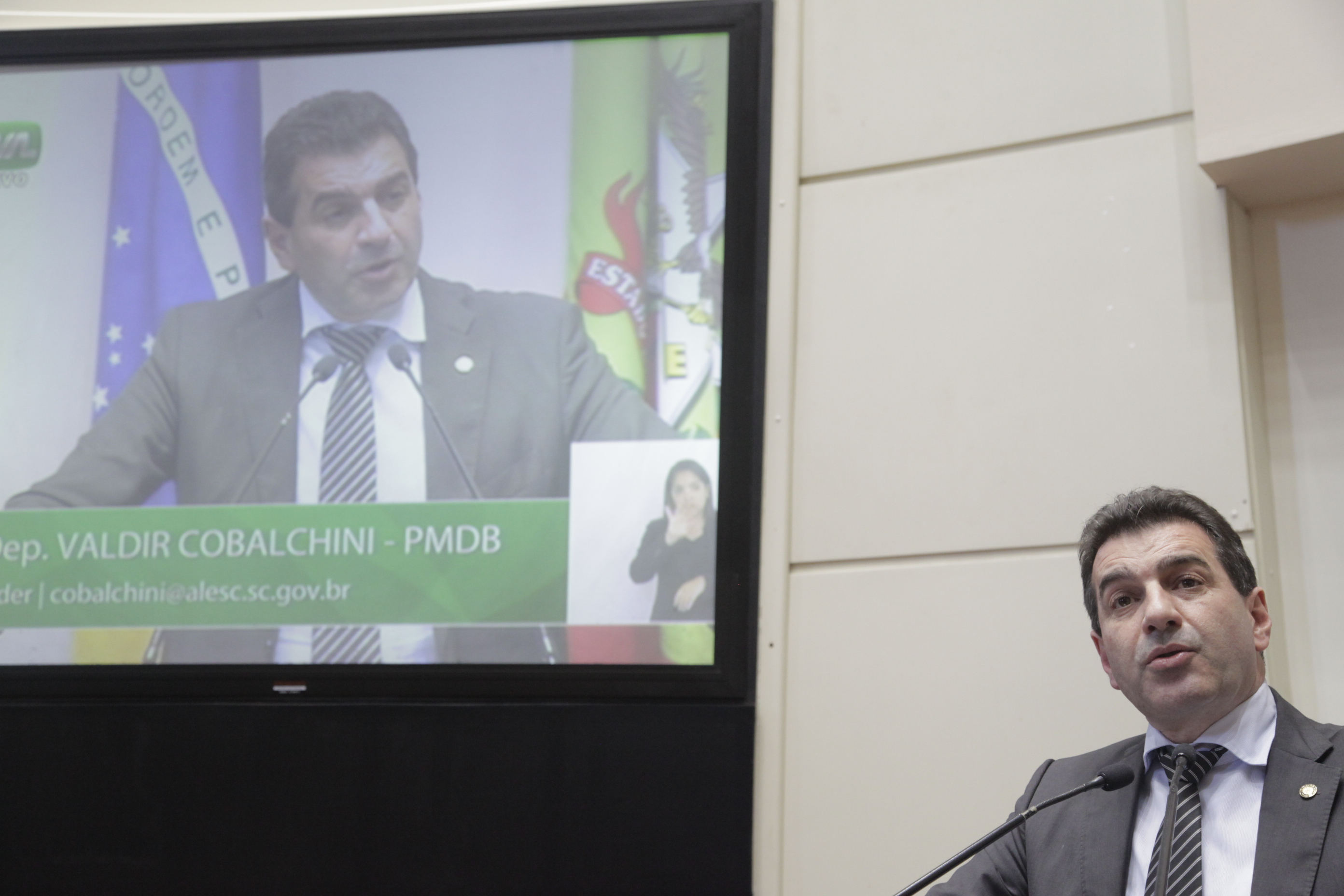 Sessão Ordinária da Assembleia Legislativa do Estado de Santa Catarina. Deputado Valdir Cobalchini (PMDB)