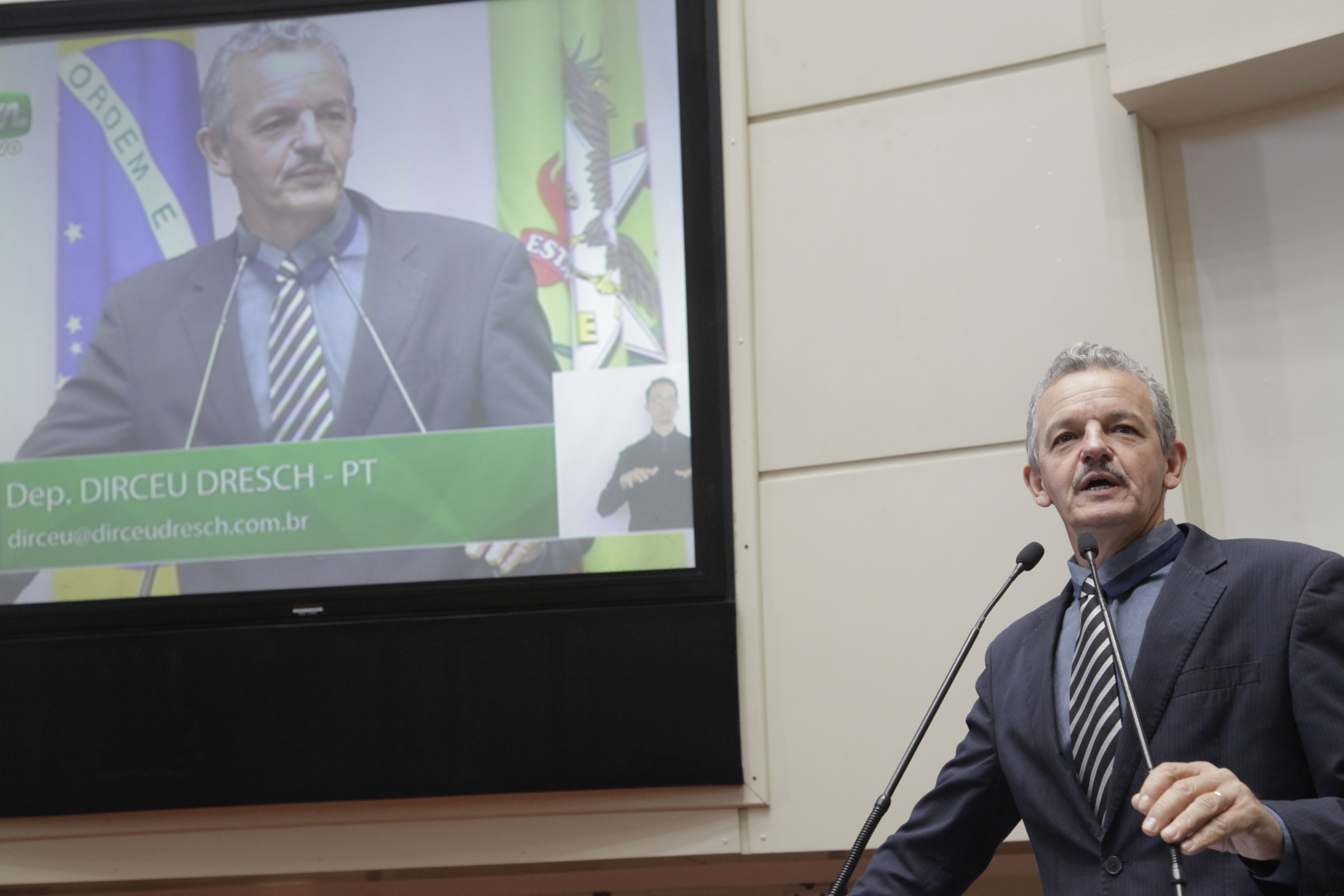 Sessão Ordinária da Assembleia Legislativa do Estado de Santa Catarina. Deputado Dirceu Dresch (PT