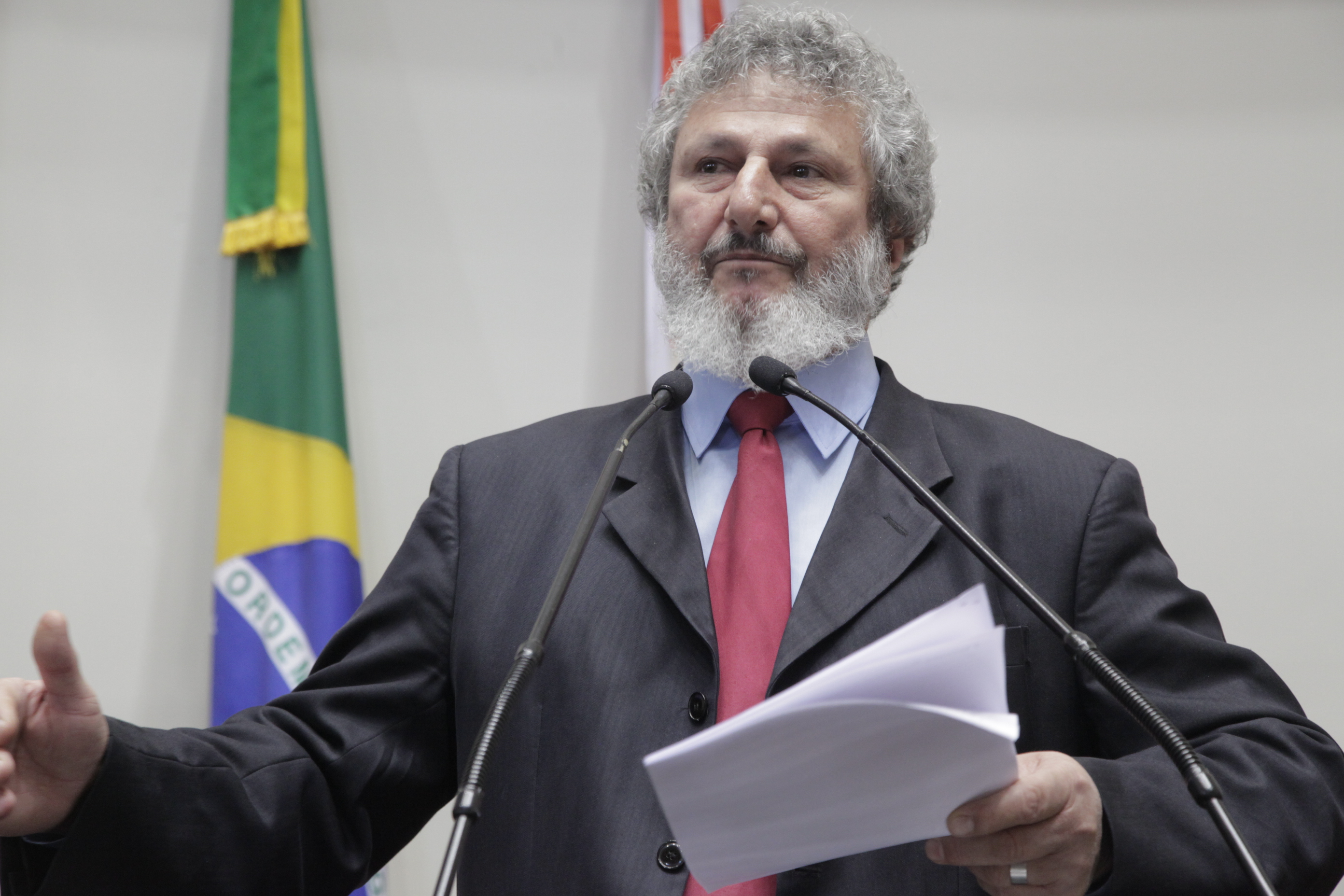 Sessão Ordinária da Assembleia Legislativa do Estado de Santa Catarina. Deputado Padre Pedro Baldissera (PT)