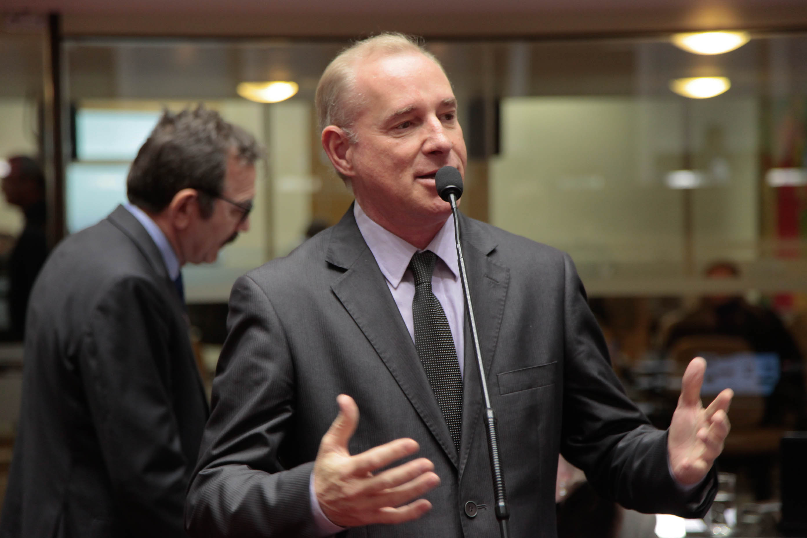 Deputado Aldo Schneider (PMDB) em Sessão Plenária