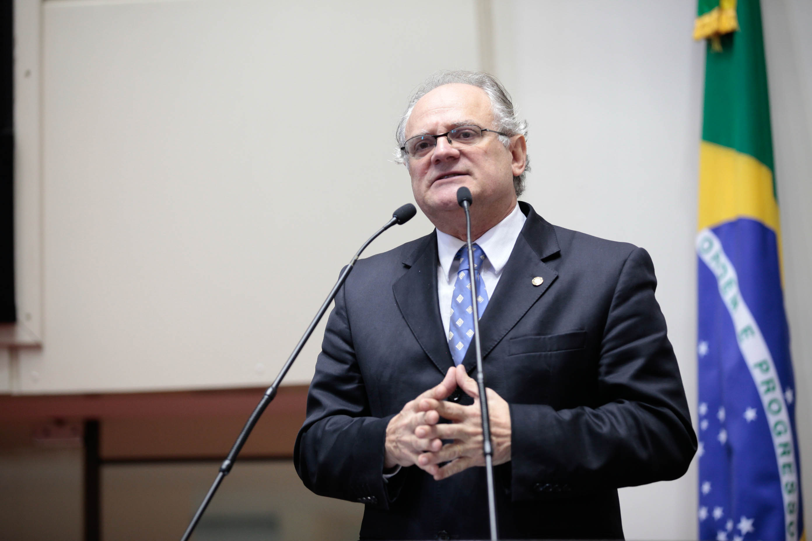 Deputado Vicente Caropreso (PSDB) em Sessão Plenária