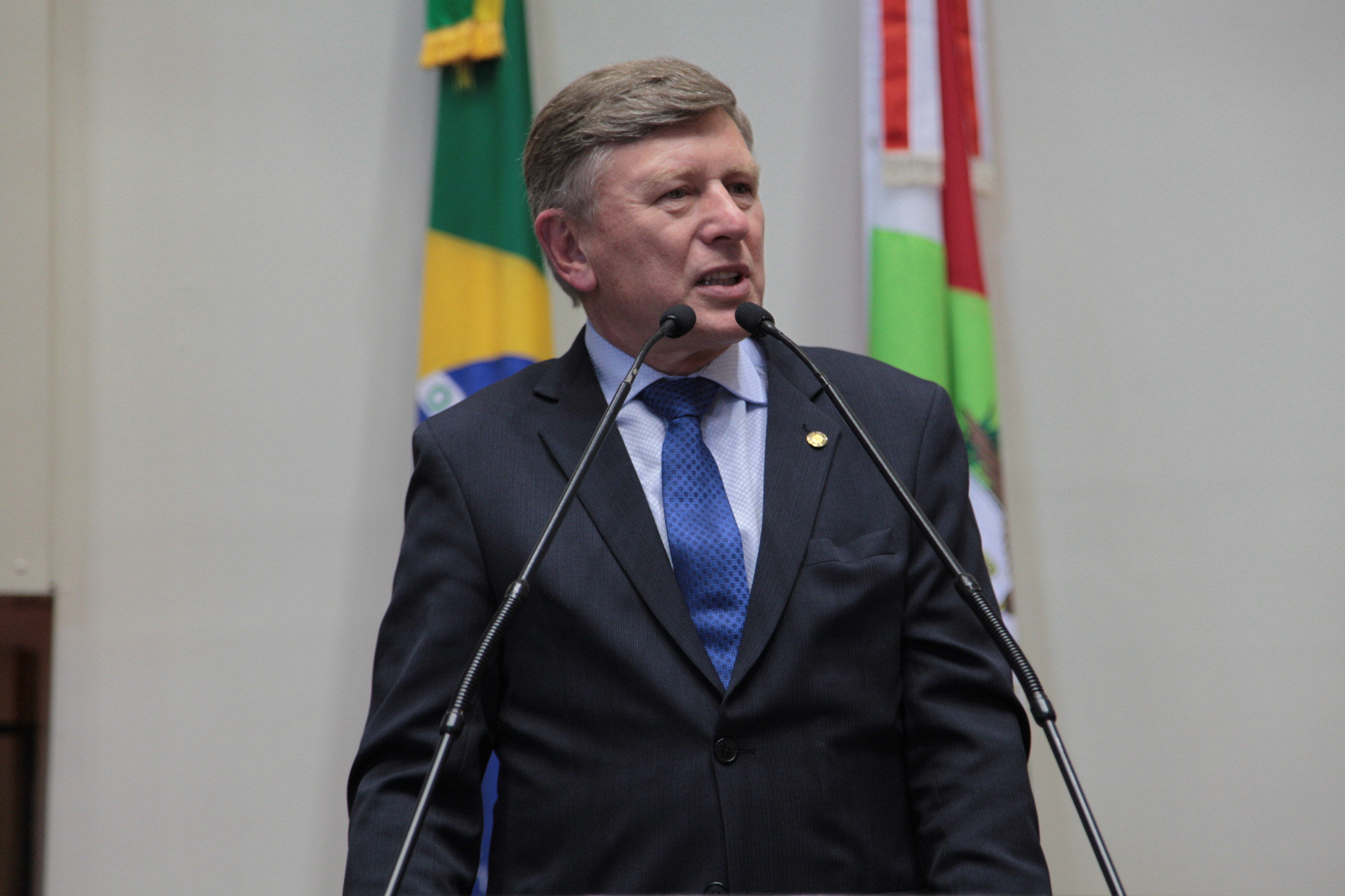 Deputado Milton Hobus (PSD) - Sessão Ordinária. Foto: Solon Soares