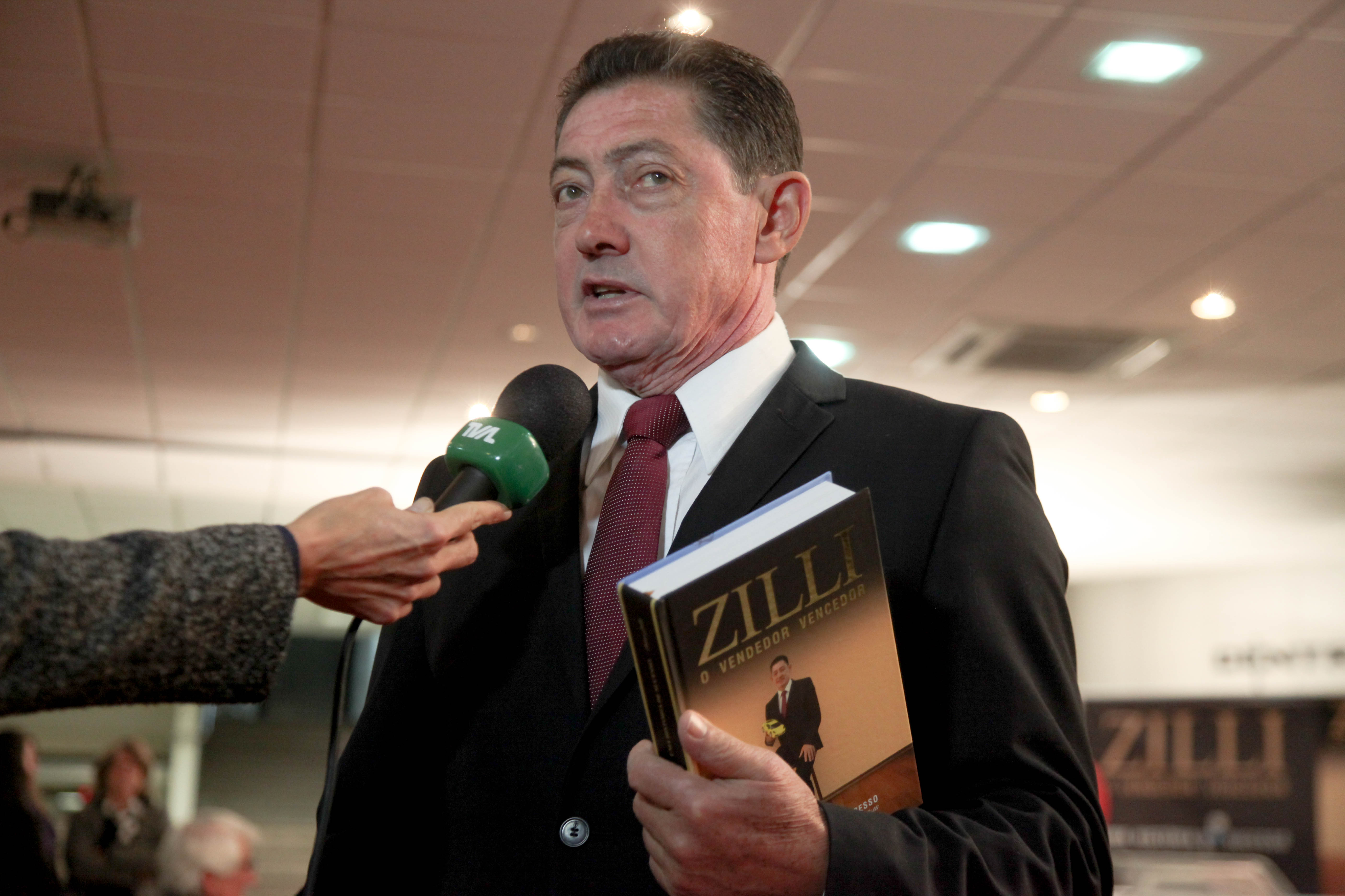 Lançamento Literário- Cidinei Zilli.