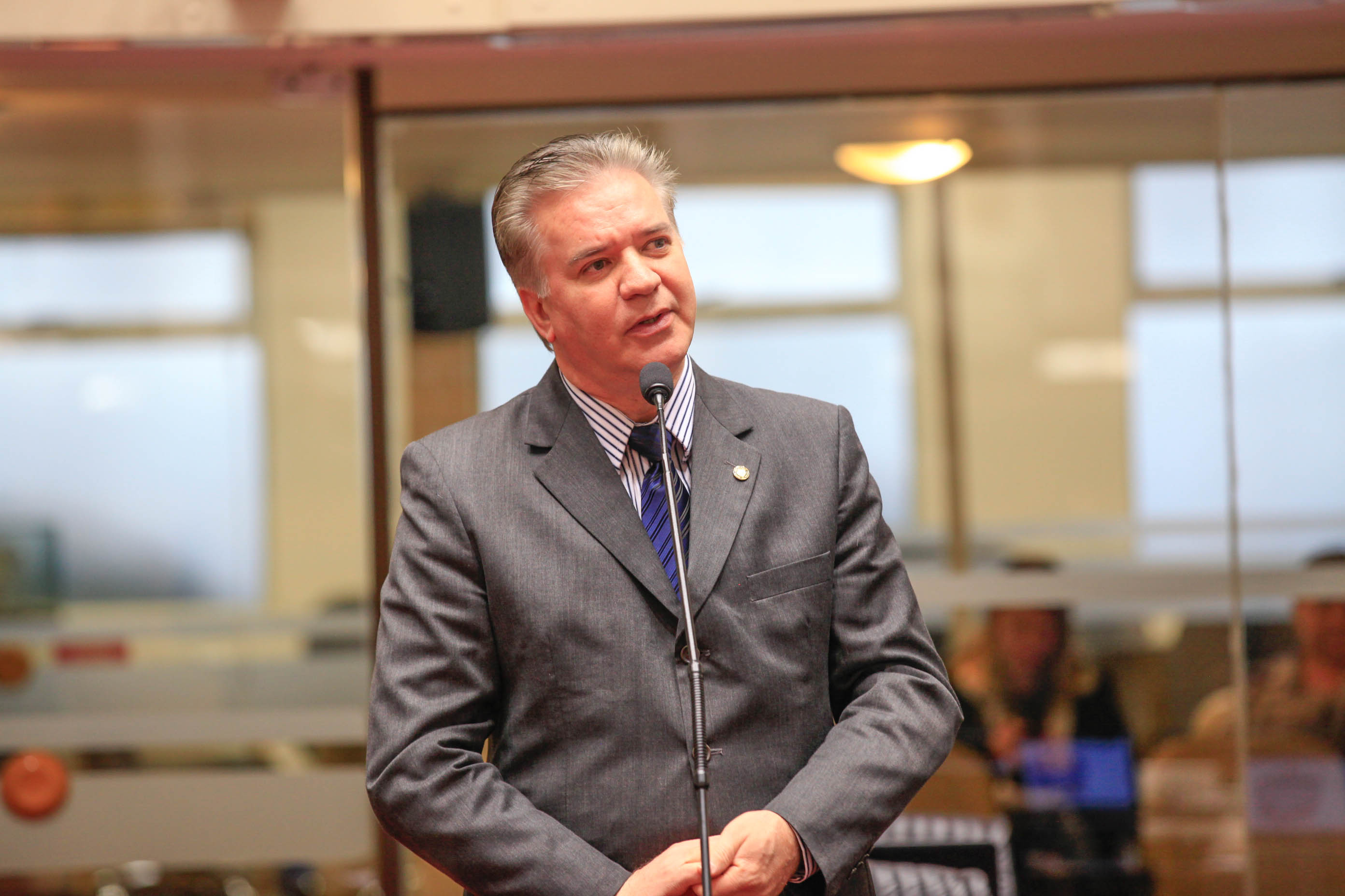 Deputado César Valduga (PCdoB) em Sessão Ordinária