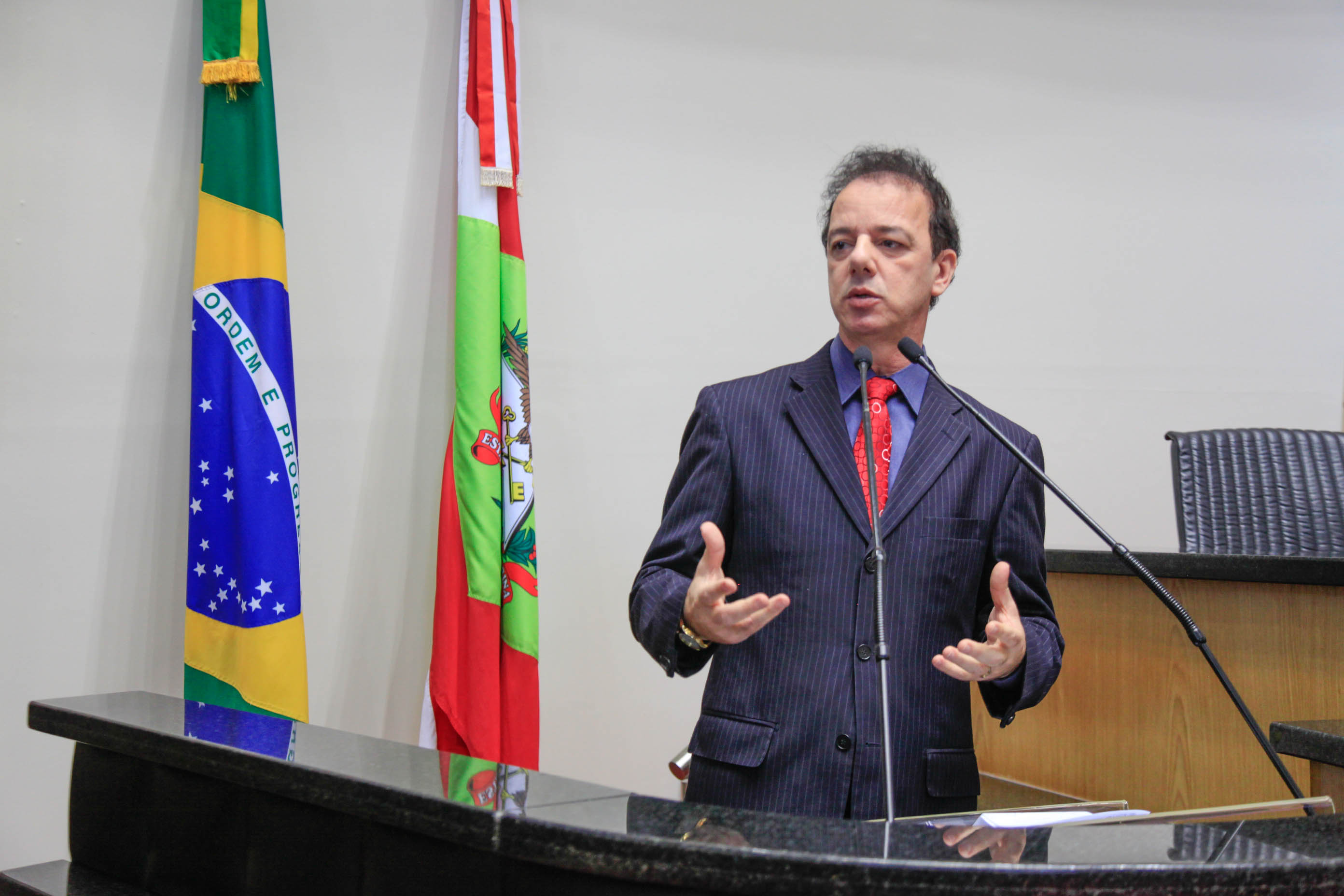 Deputado Ismael dos Santos (PSD) em Sessão Ordinária