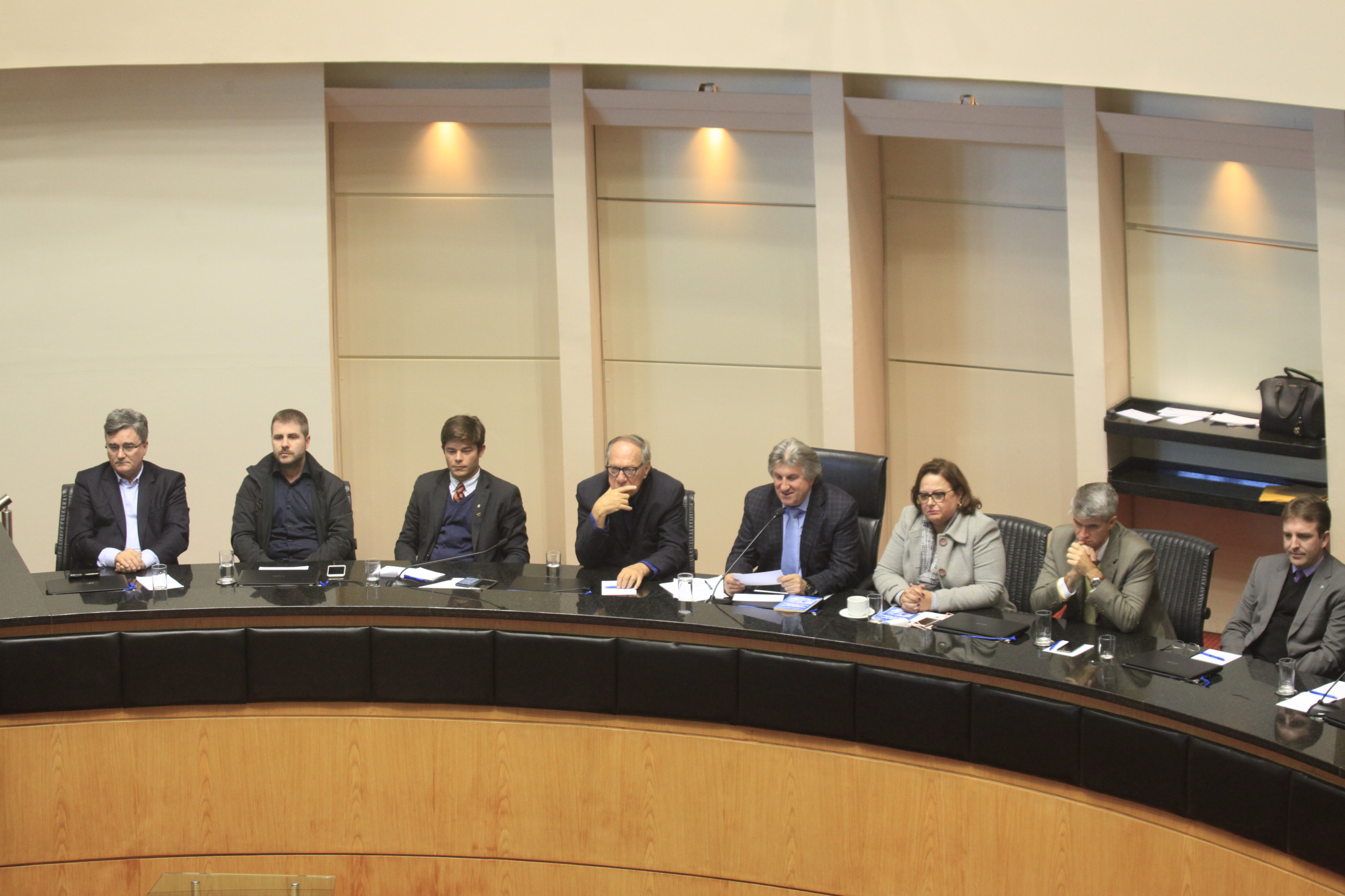 Audiência Publica discute a situação dos Beach Clubs na Praia de Jurerê Internacional. Foto: Daniella Coriolano/ Agência AL
