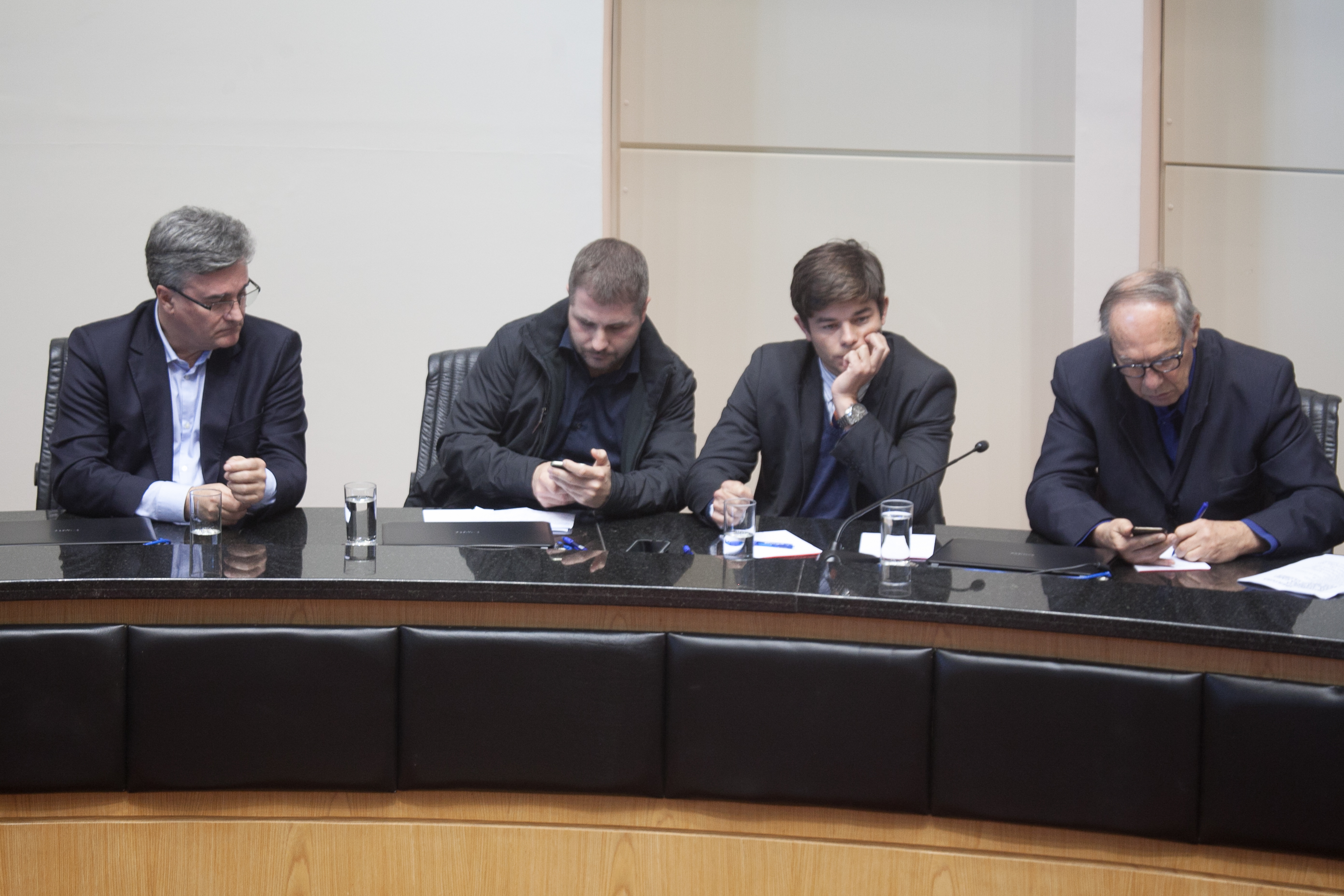 Audiência Publica discute a situação dos Beach Clubs na Praia de Jurerê Internacional.Foto: Miriam Zomer/Agência AL