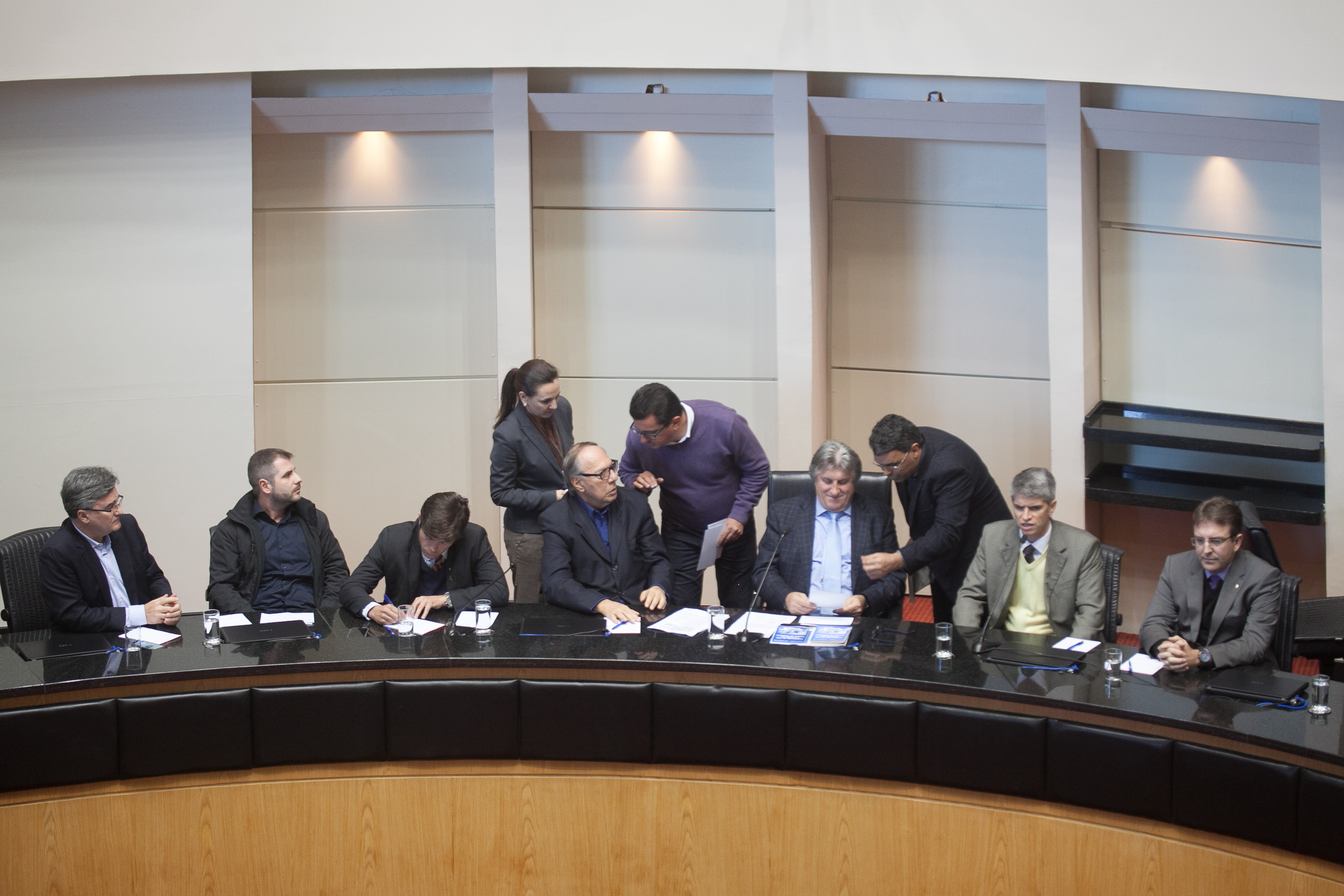 Audiência Publica discute a situação dos Beach Clubs na Praia de Jurerê Internacional.Foto: Miriam Zomer/Agência AL