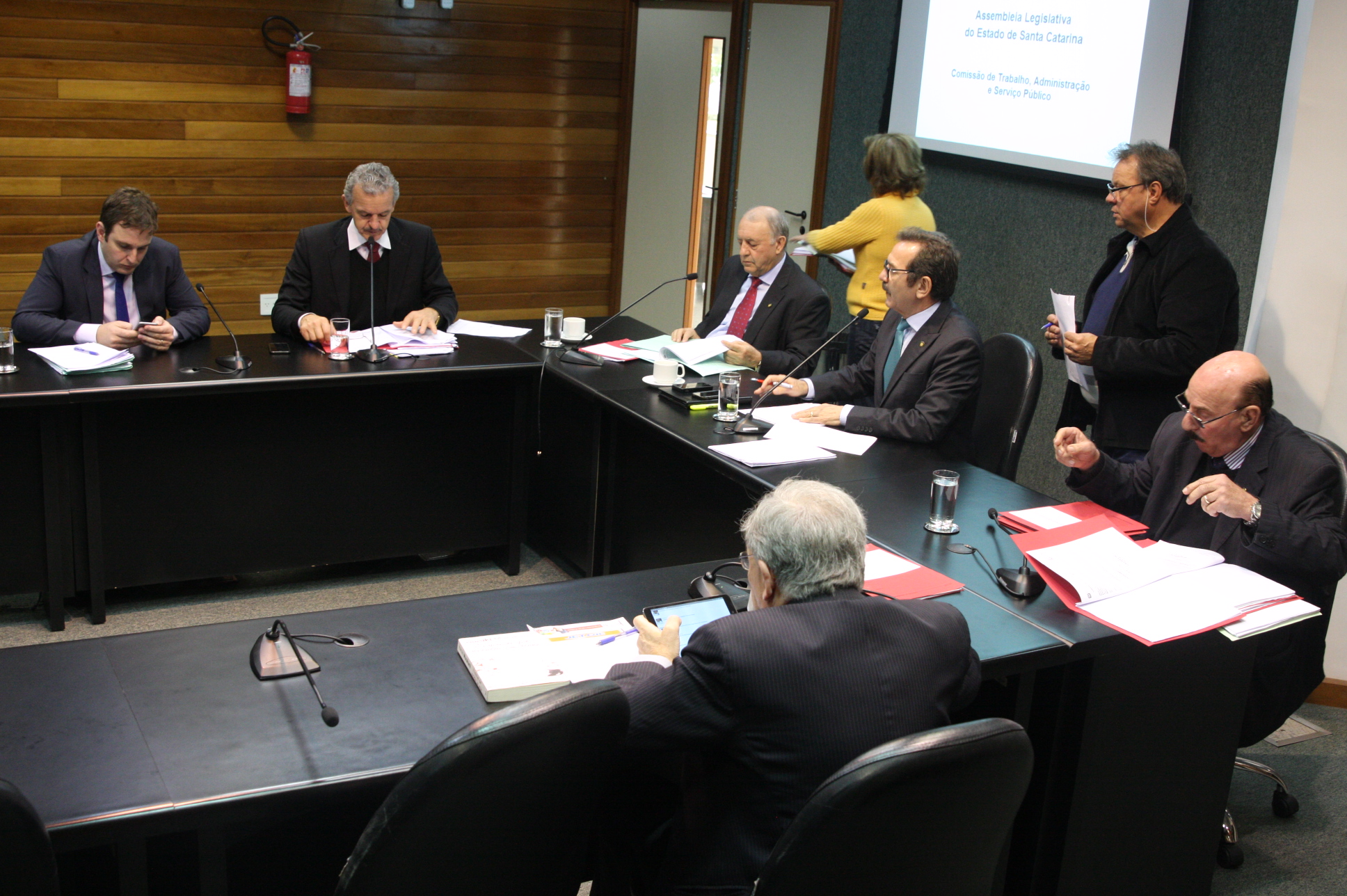 Comissão de Trabalho Administração e Serviços Públicos.