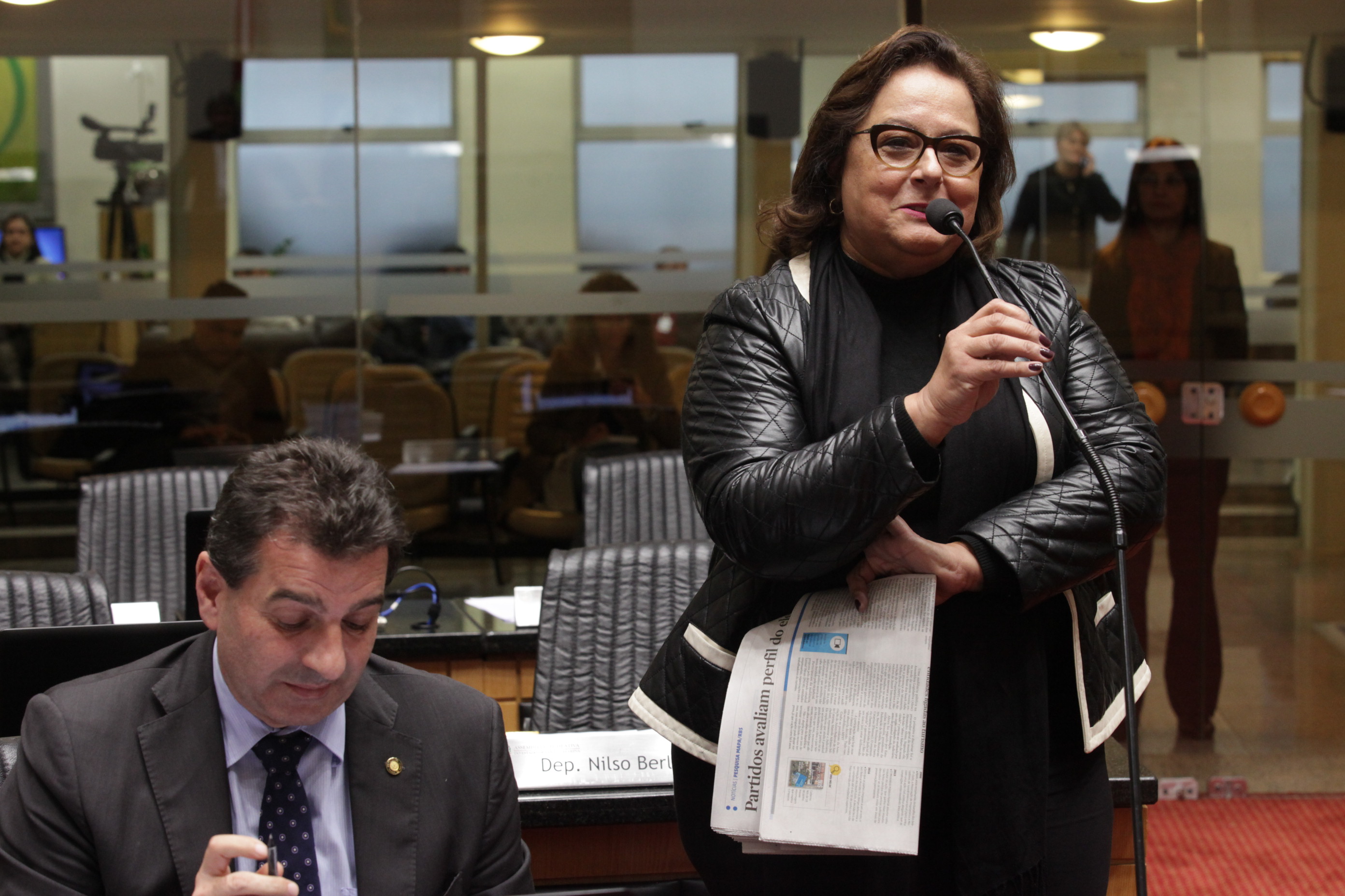 Sessão Ordinária. Deputada Dirce Heiderscheidt (PMDB).