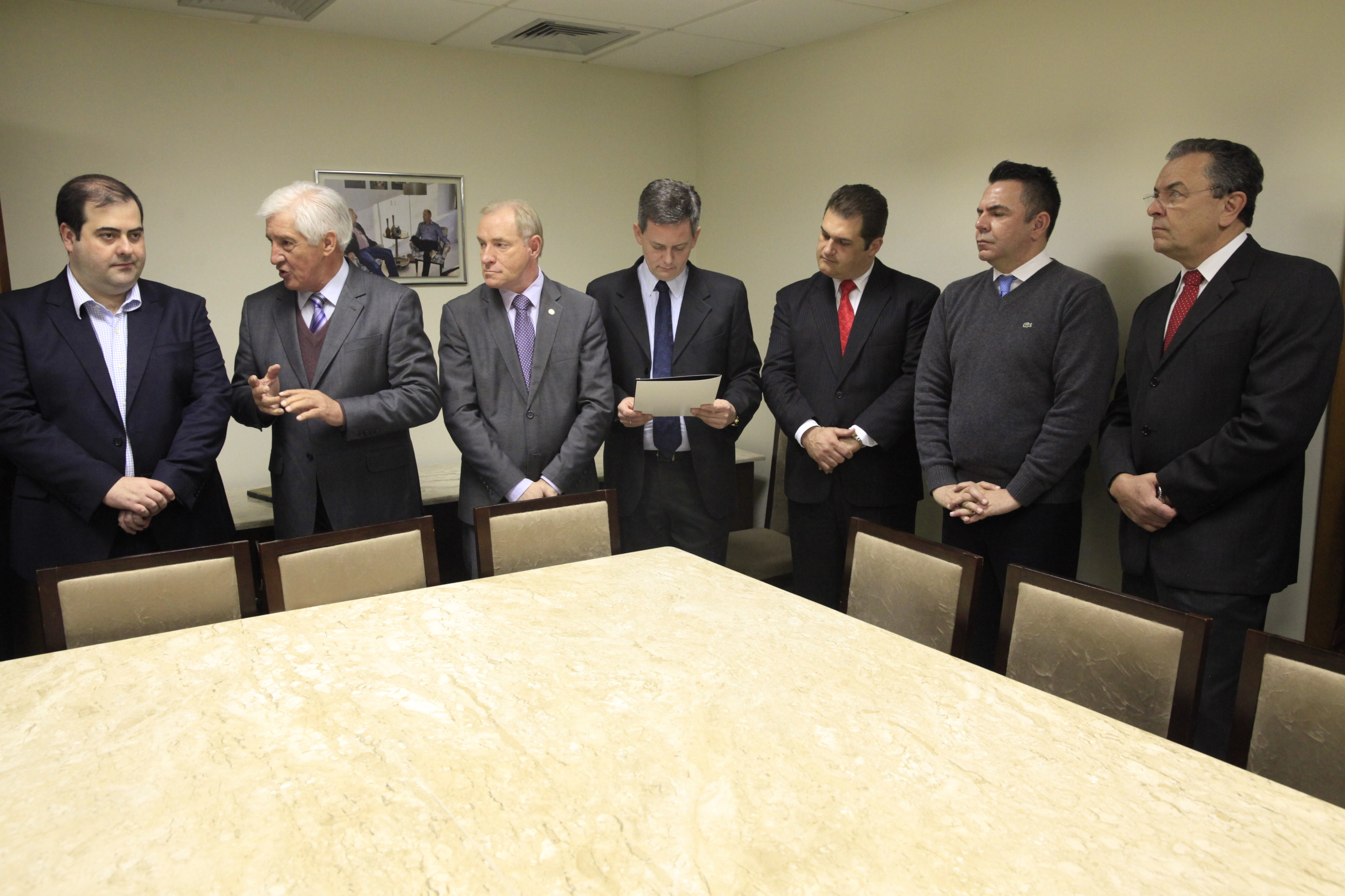Projeto de Lei que Desburocratiza Abertura de Empresas é Protocolado na Projeto de Lei que Desburocratiza Abertura de Empresas é Protocolado na Alesc.