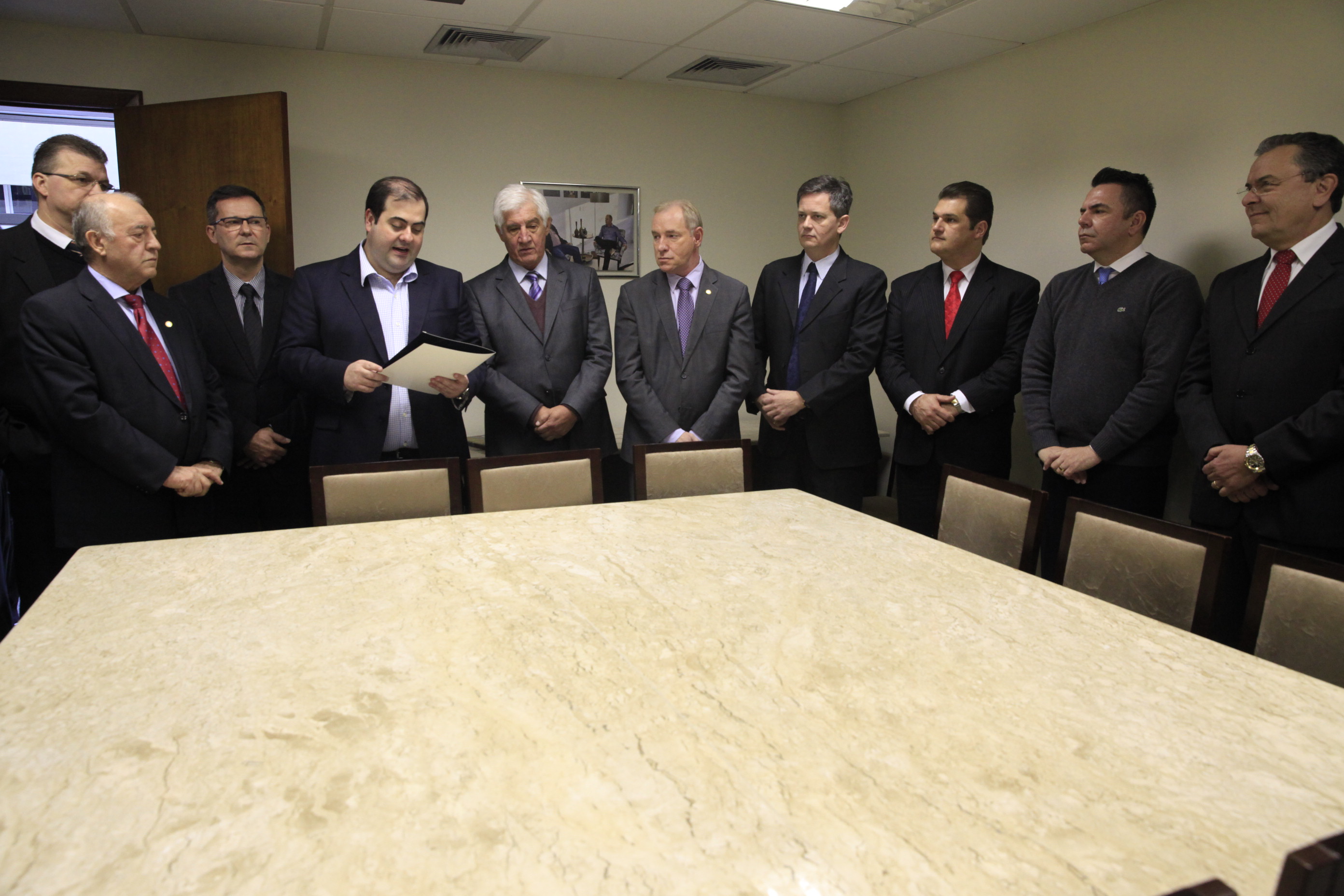 Projeto de Lei que Desburocratiza Abertura de Empresas é Protocolado na Projeto de Lei que Desburocratiza Abertura de Empresas é Protocolado na Alesc.