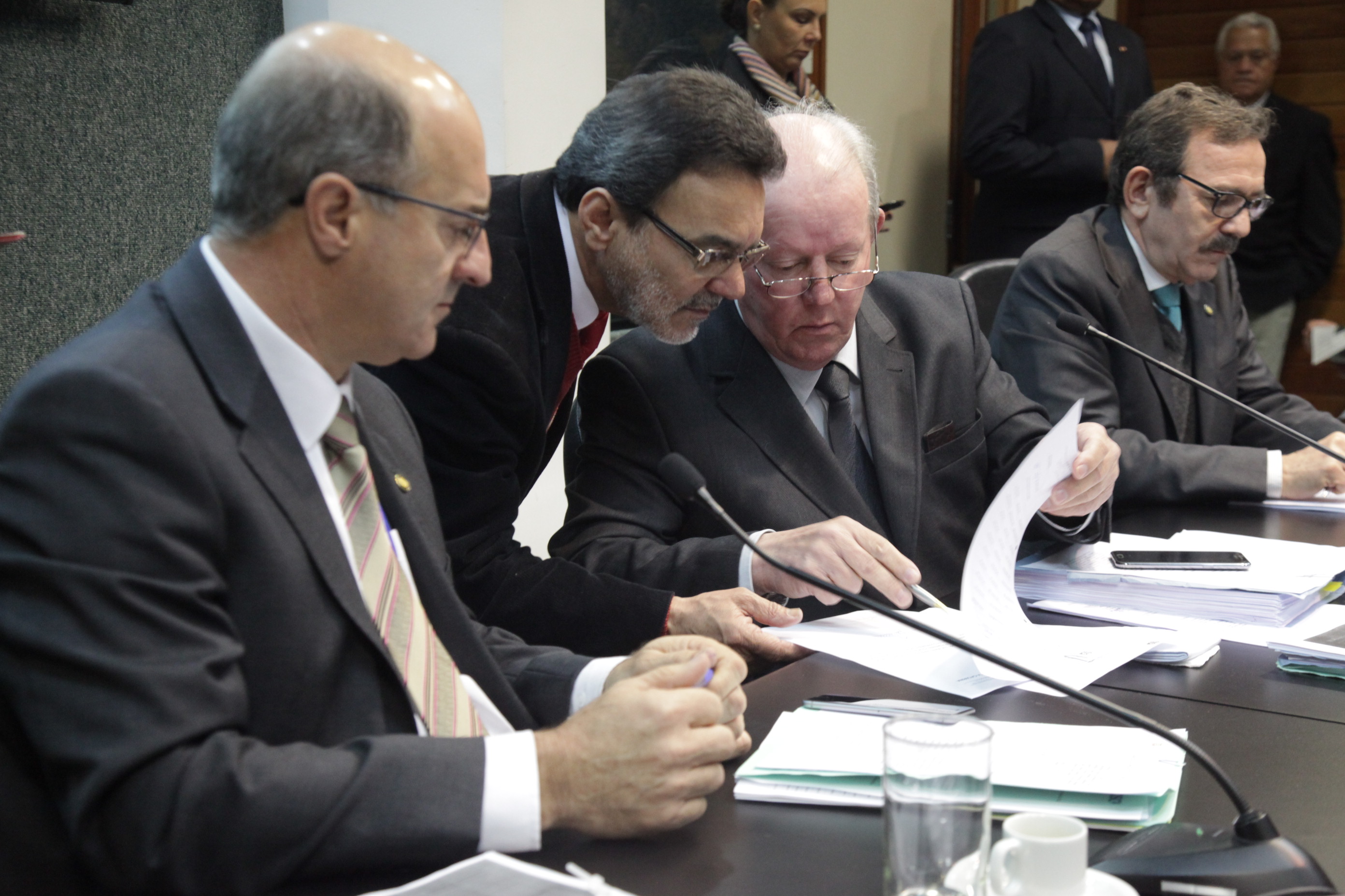 Reunião Conjunta - Finanças e Trabalho.